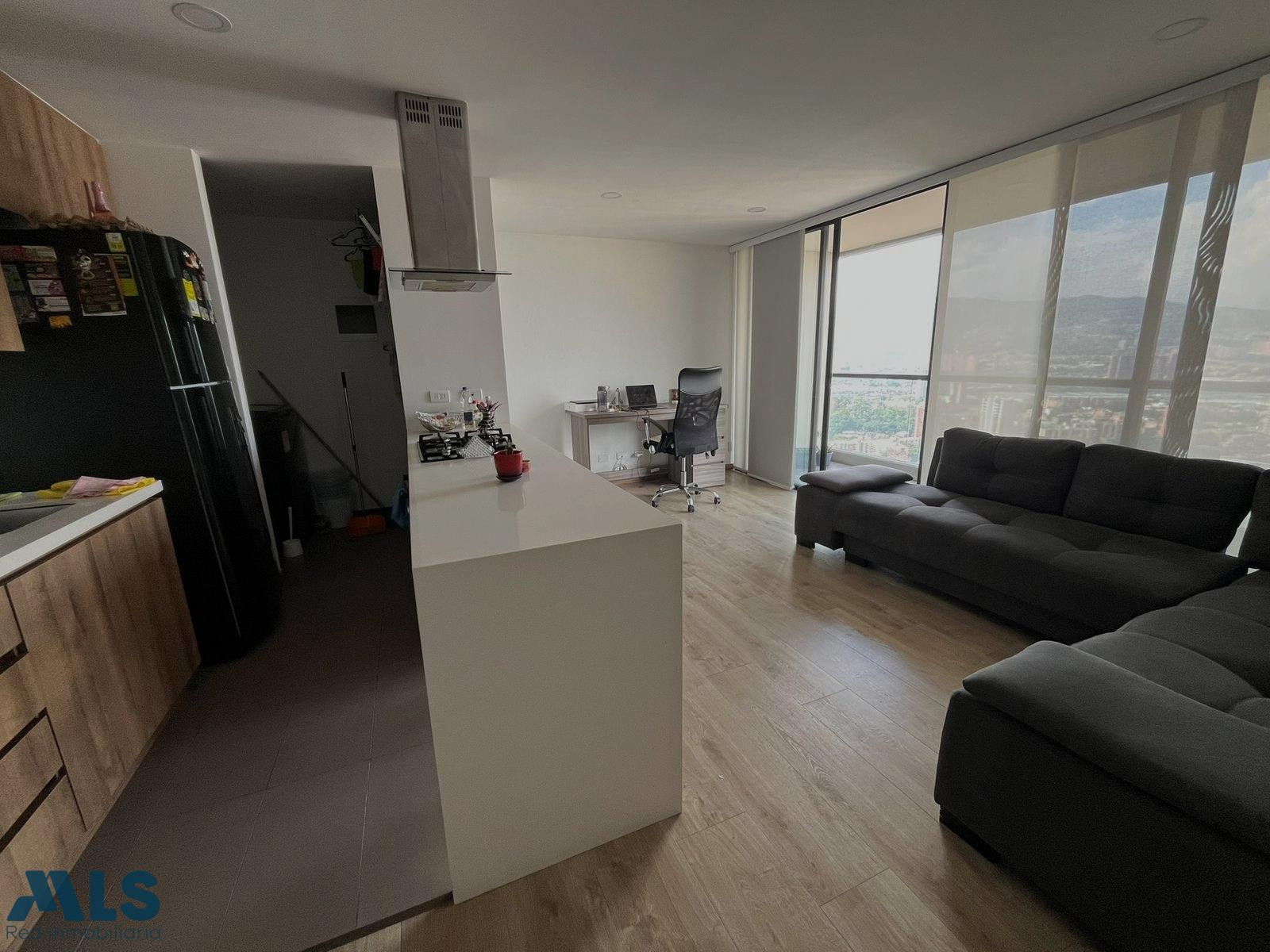 HERMOSO APARTAMENTO EN EL TRIANON UNIDAD CERRADA envigado - el trianon