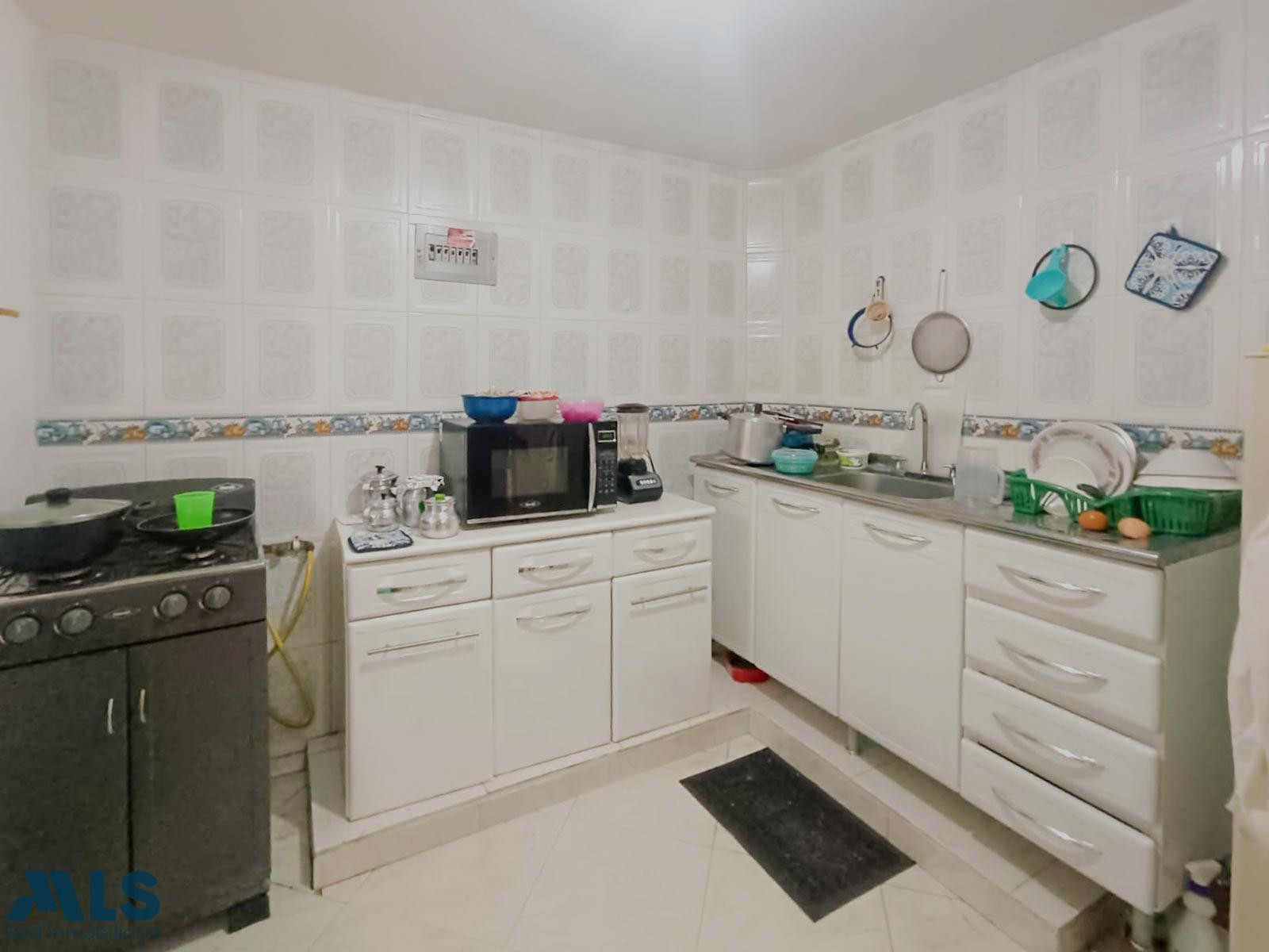 SEGUNDO PISO EN VENTA, SAN JAVIER EDUARDO SANTOS medellin - san javier no 2