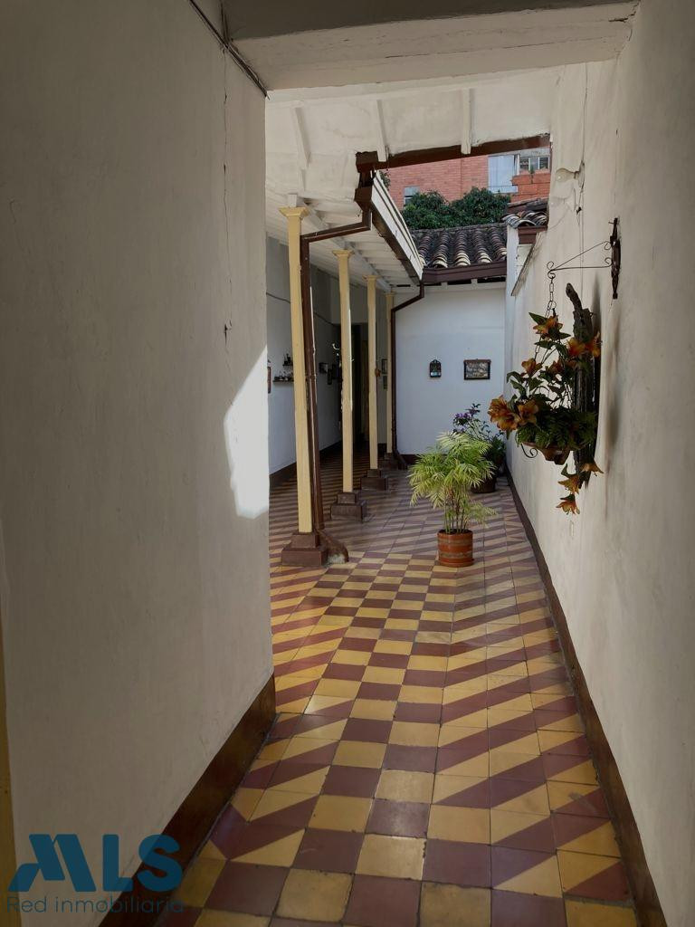 Casa Lote en Parque de Belén - 258m2 - 1,500M medellin - belen