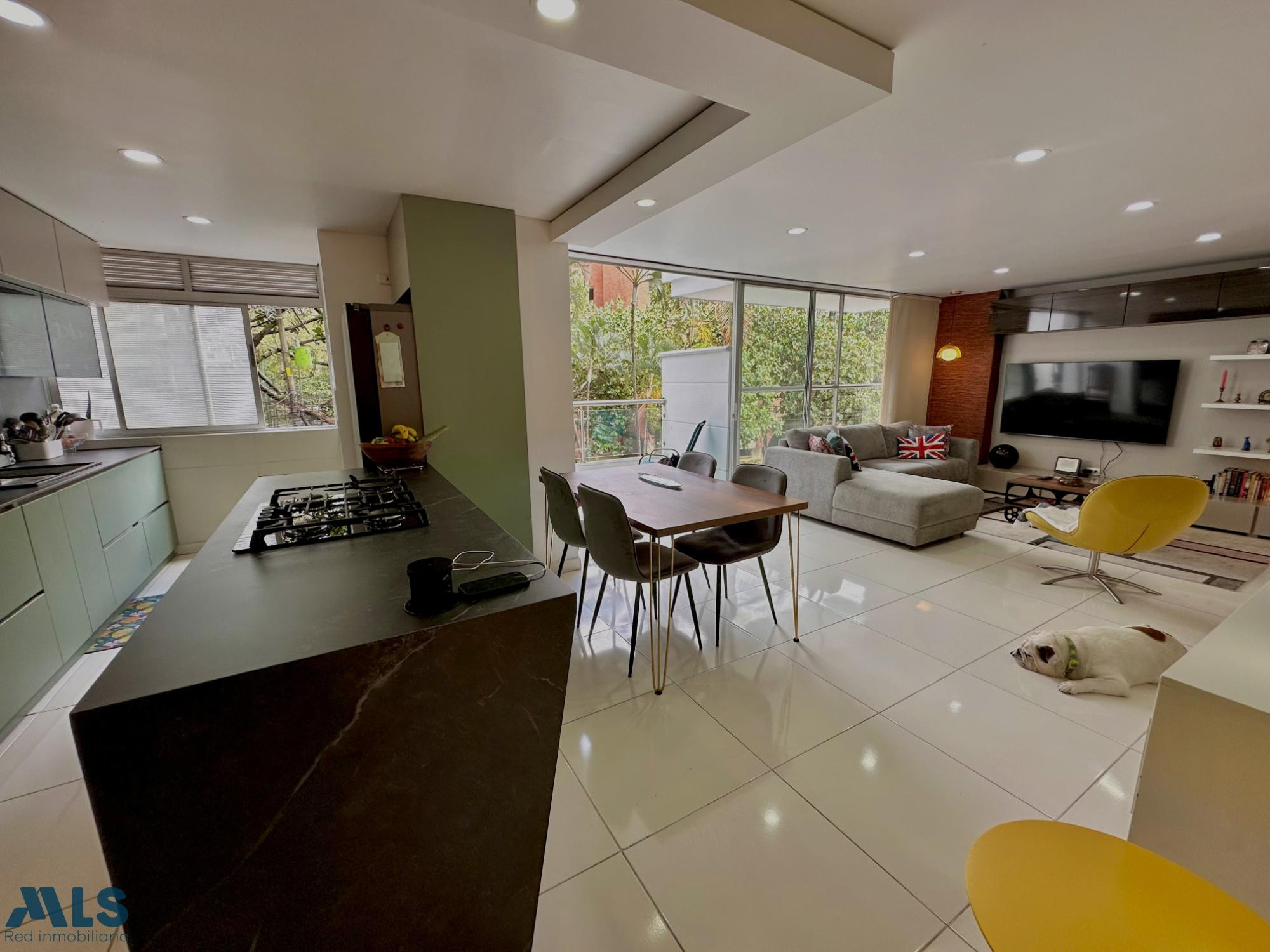 Apartamento en Laureles con gran terraza Y balcon medellin - conquistadores