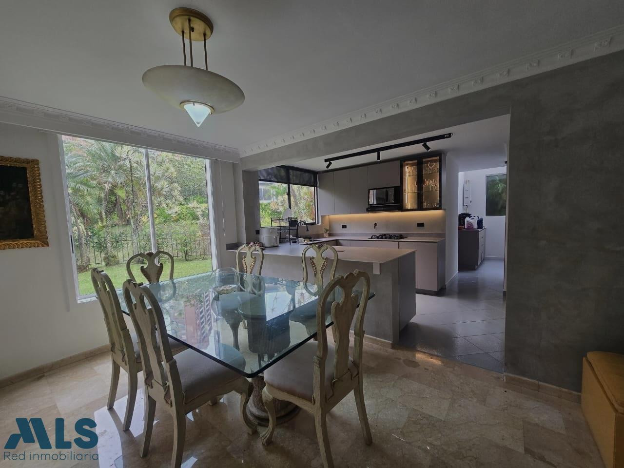 La casa ideal para quienes buscan tranquilidad sin renunciar a la ciudad medellin - san lucas