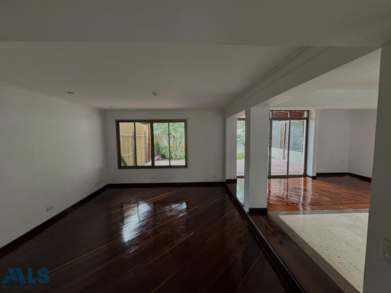 | V E N T A | Casa en el Poblado sector Country Club. 4 alcobas medellin - las palmas