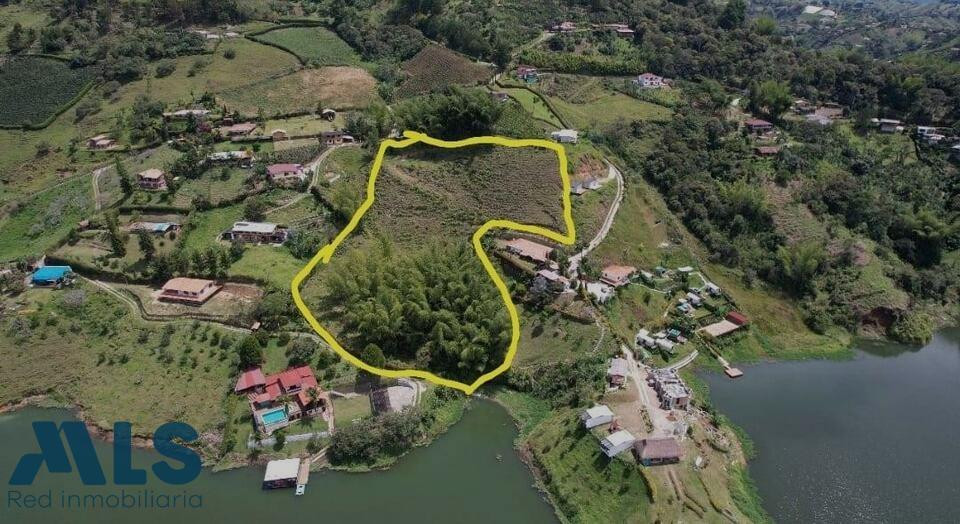 lote en Guatape, acceso al embalse, 10.443M el-penol - el salto