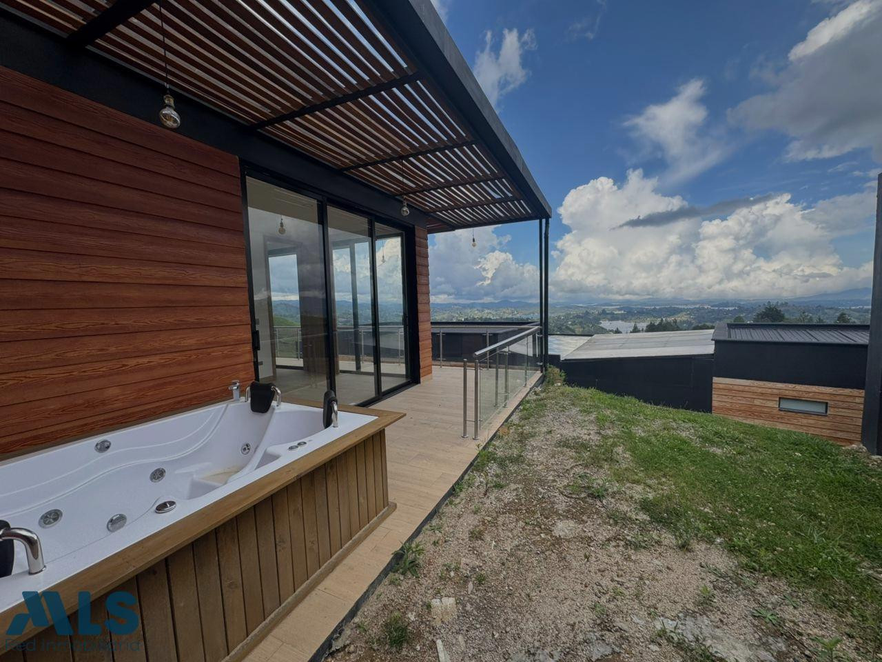 Espectacular Lodge en la cima de Guatapé el-penol - corredor el penol guatape