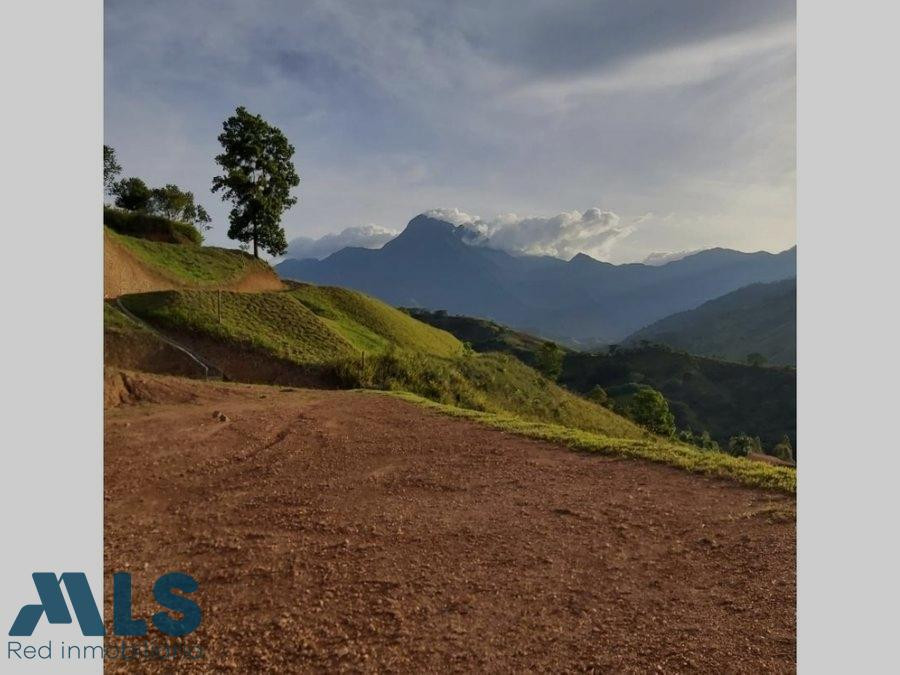 Espectacular lote en parcelación cerrada con hermosa vista ciudad-bolivar - v san miguel