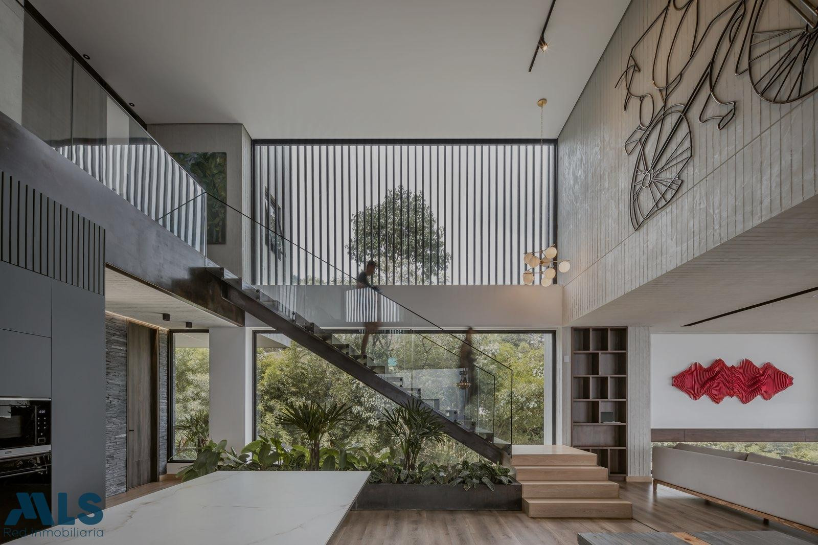 Exclusiva casa en El Poblado con hermosa vista a Medellin medellin - los balsos no 1