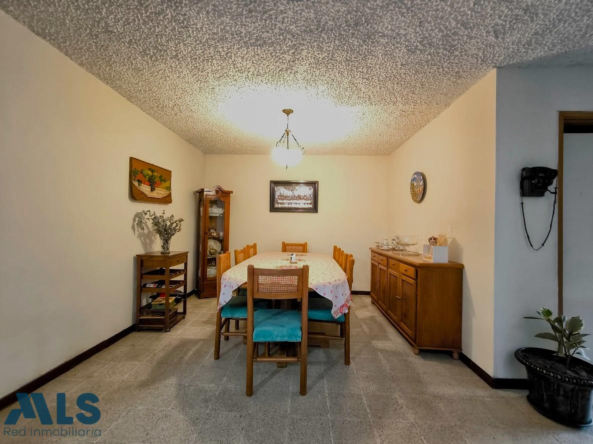 CASA INDEPENDIENTE DE 2 NIIVELES EN BELEN MALIBU medellin - malibu