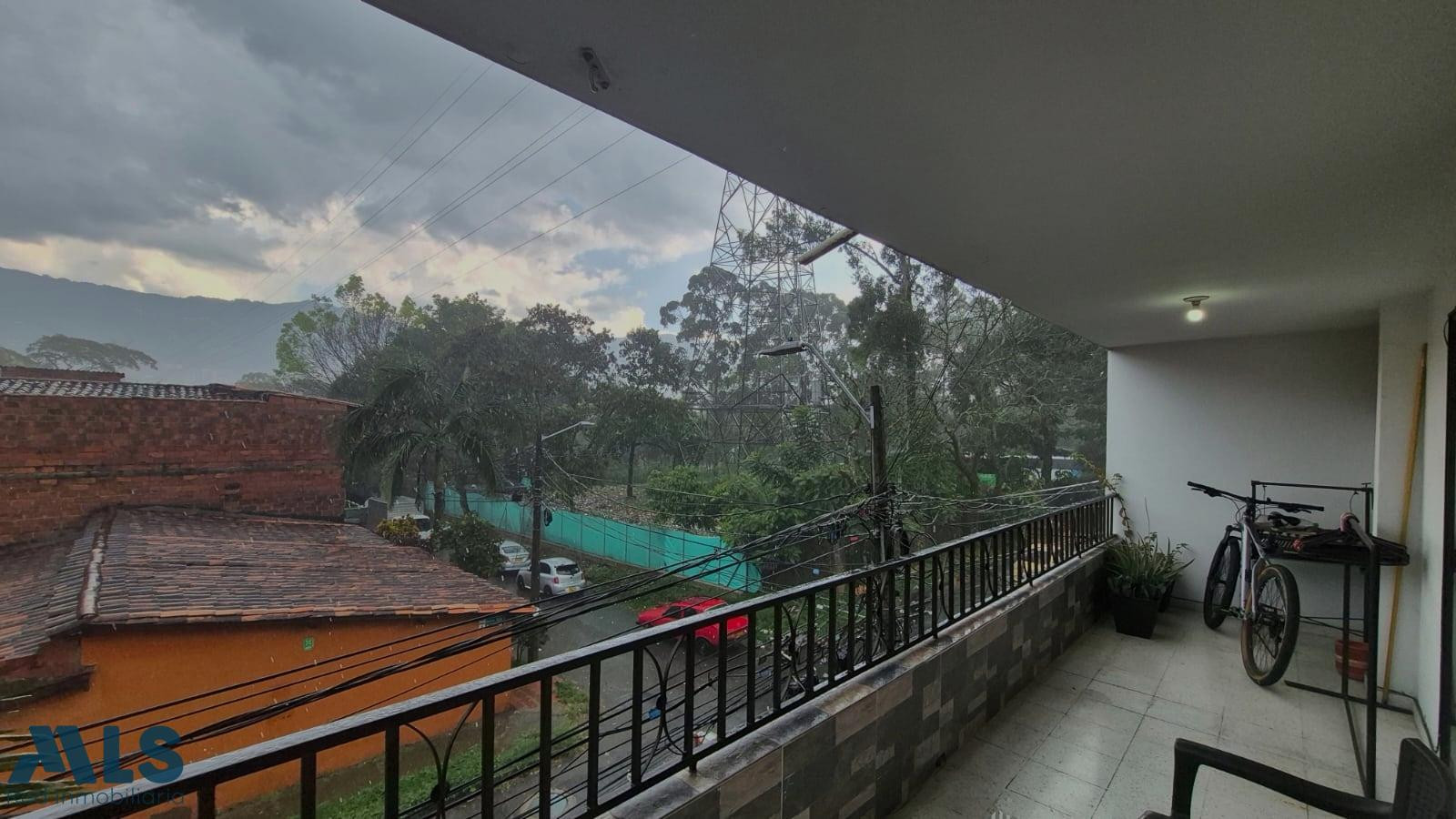 casa disponible para la venta en itagui por el carmelo itagui - el carmelo