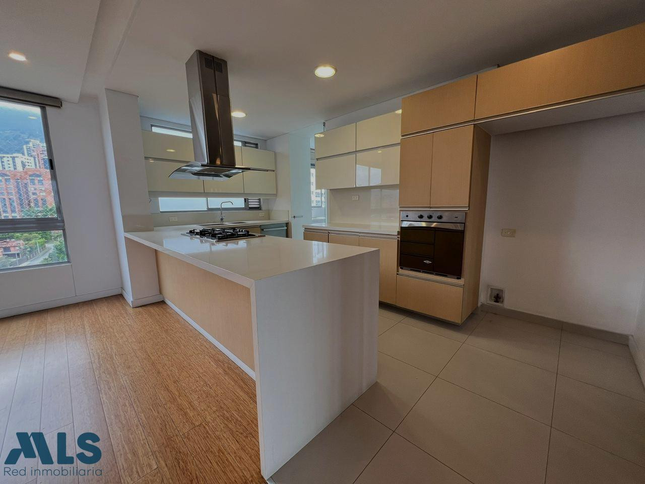 EXCLUSIVO APARTAMENTO EN VENTA EN LOS BALSOS, POBLADO medellin - los balsos no 1