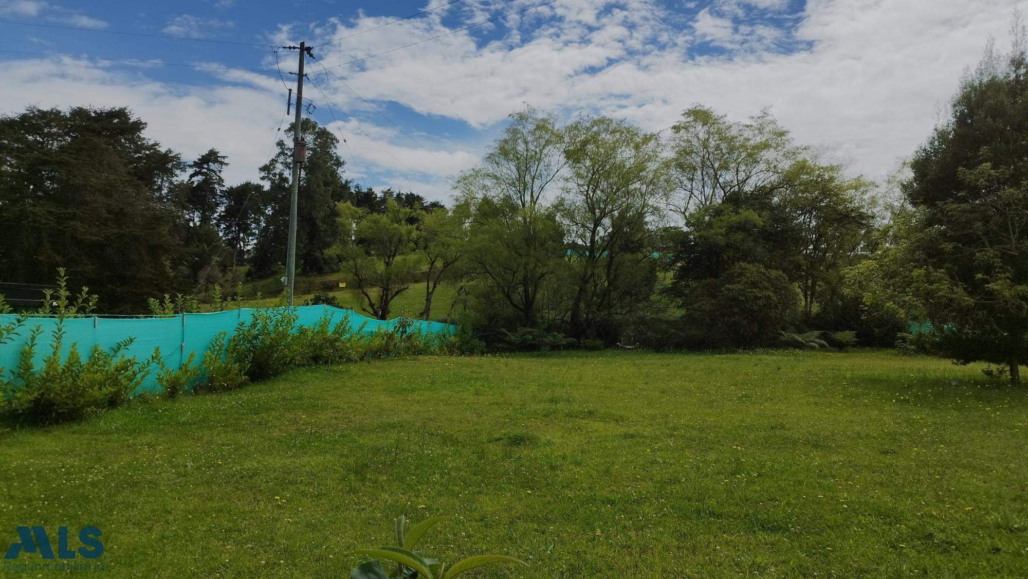 Lote en un sector pivilegiado del alto de las palmas envigado - alto de las palmas