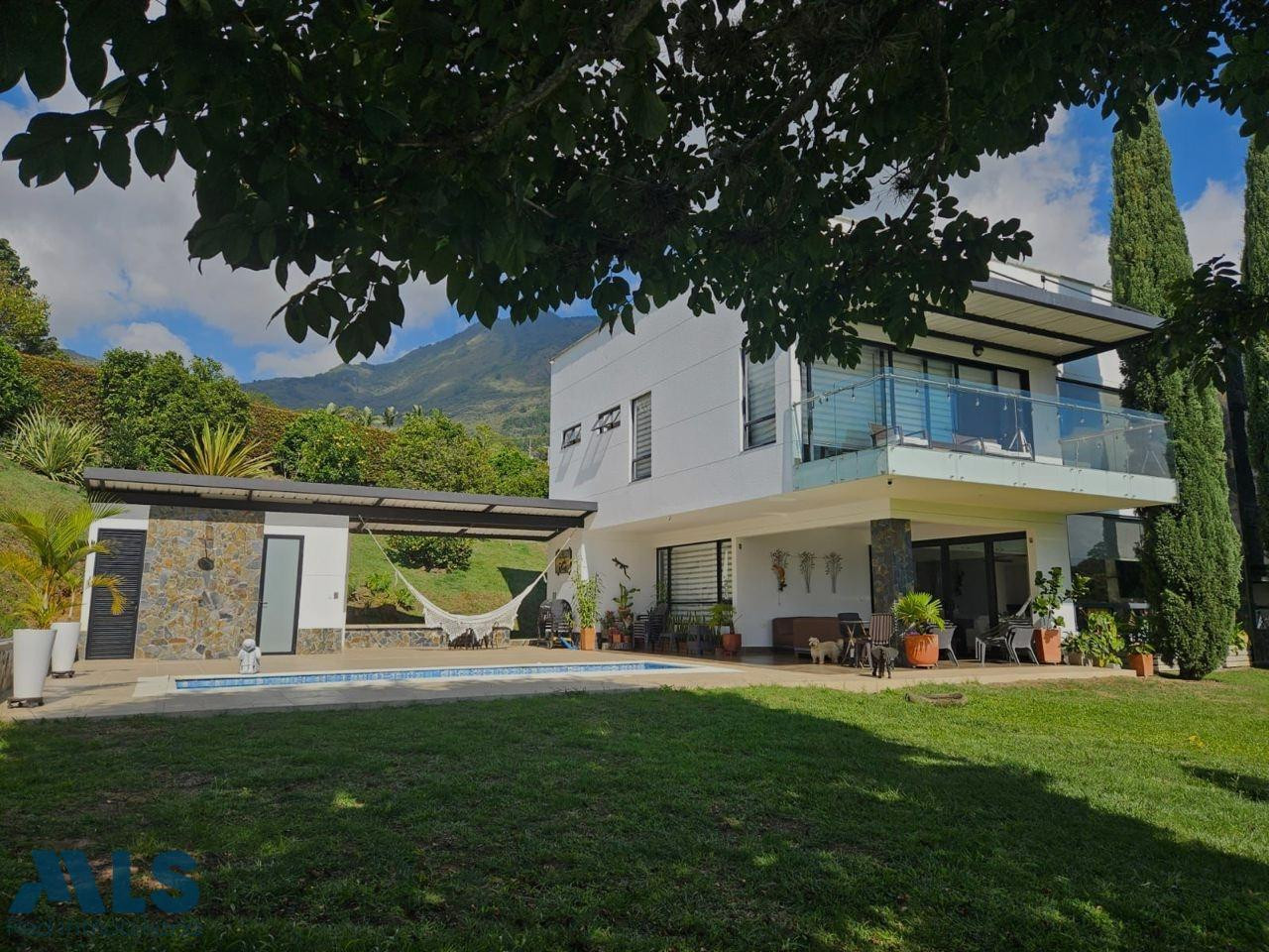 Hermosa casa campestre copacabana - v la veta