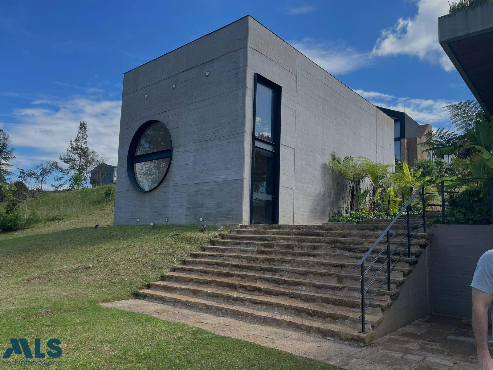 Hermoso lote, rodeado de naturaleza y amenidades completas envigado - alto del escobero envigado