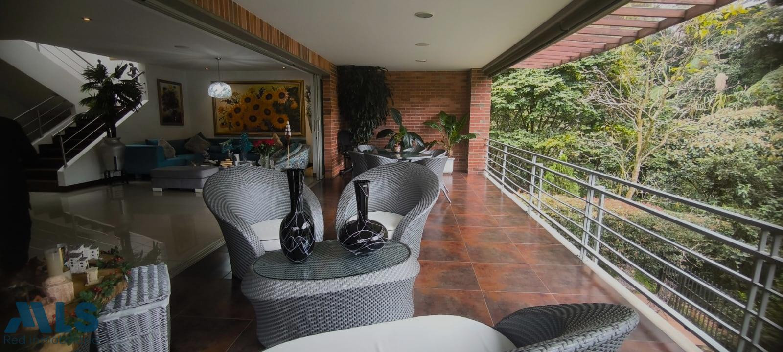 CASA CAMPESTRE EN VENTA ENVIGADO LOMA LOS BENEDICTINOS envigado - loma de benedictinos