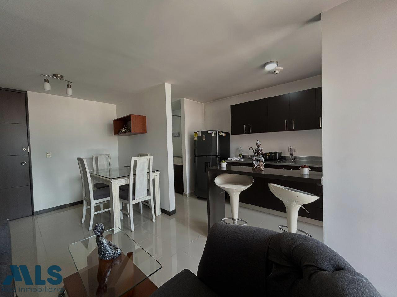 Apartamento en Unidad Cerrada piso alto bello - niquia