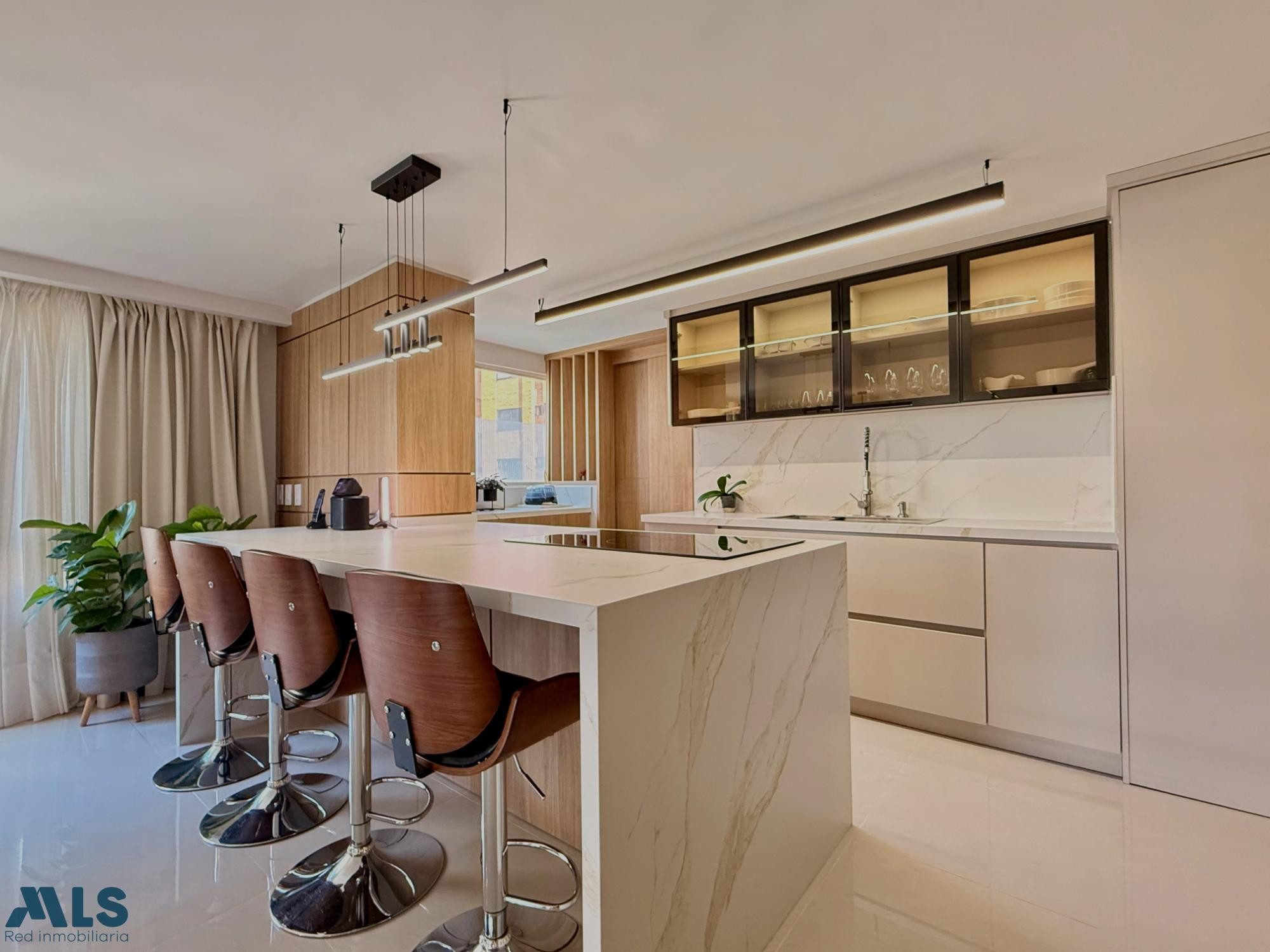 Completamente remodelado en la Milla de Oro medellin - milla de oro