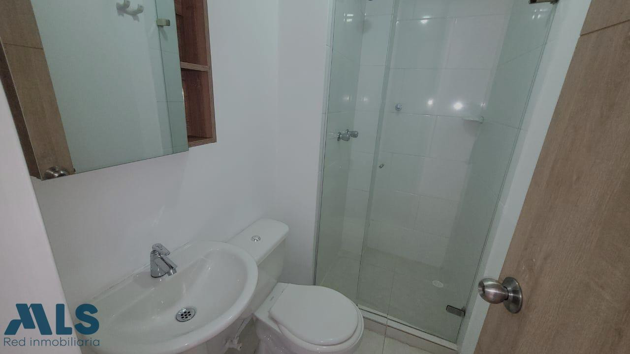 Hermoso apartamento cerca del Euro de sabaneta Piso 5 (sin ascensor) 40 metros cuadra sabaneta - las vegas