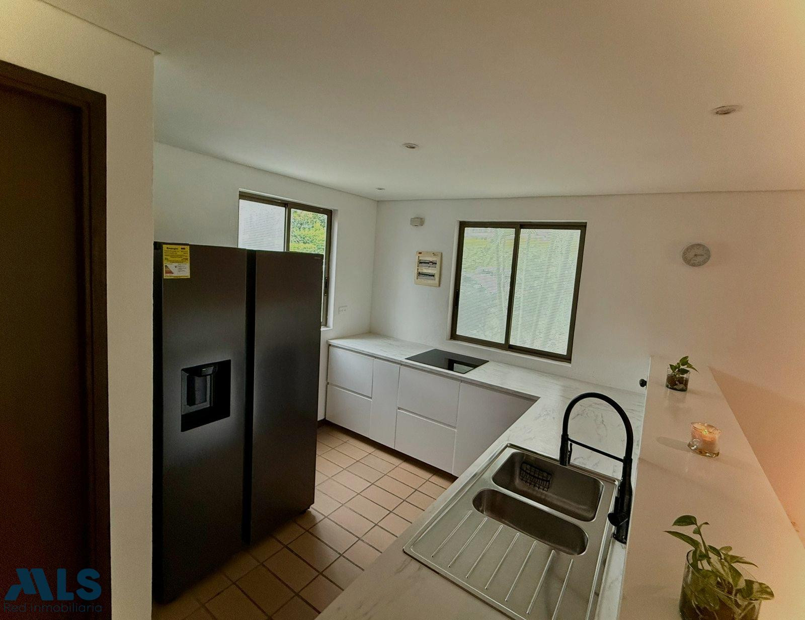 Casa remodelada, con excelentes acabados y diseño funcional, ideal para vivir o desca santa-fe-de-antioquia - centro