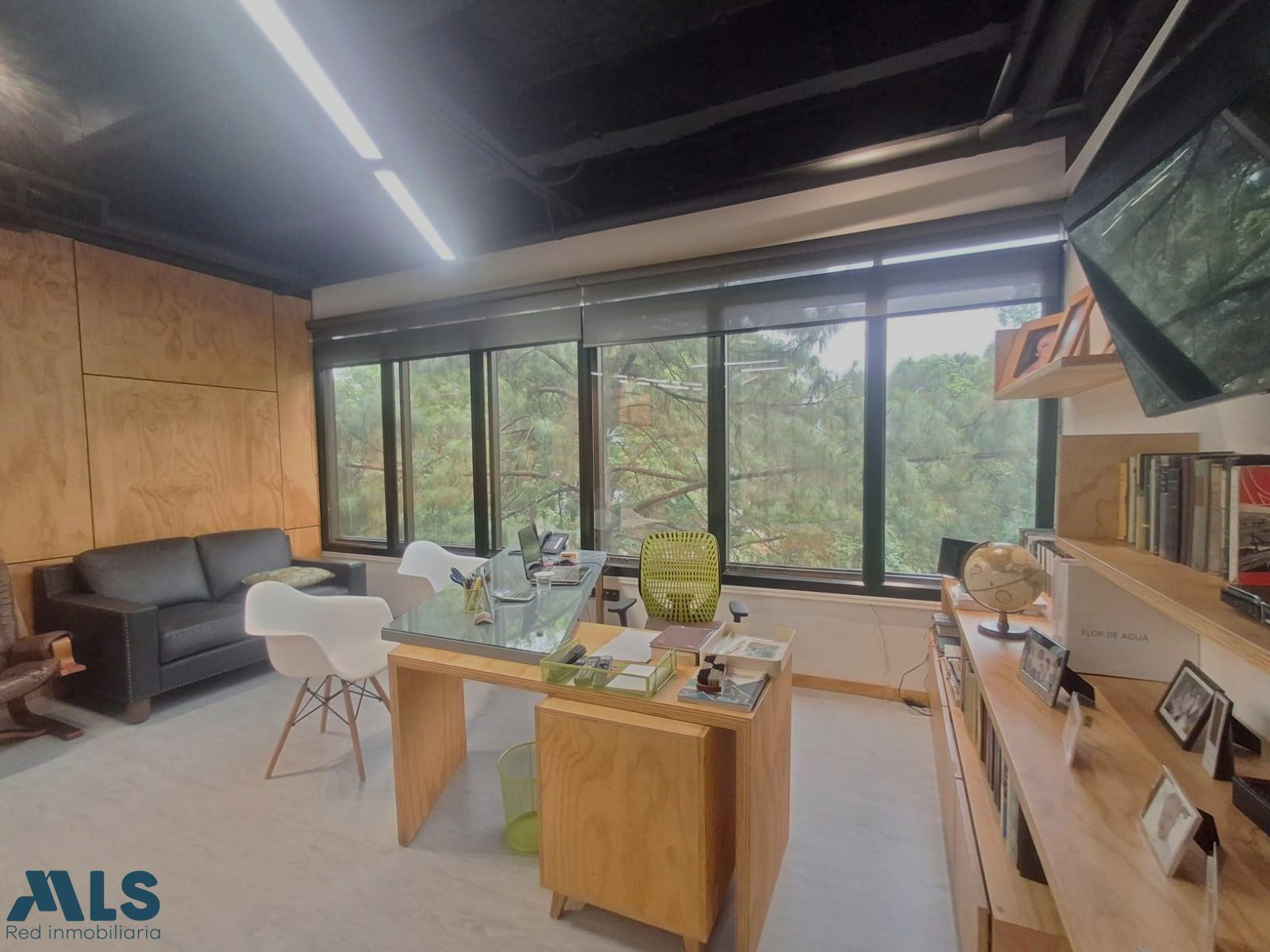 Oficina con muy buenos acabados medellin - castropol