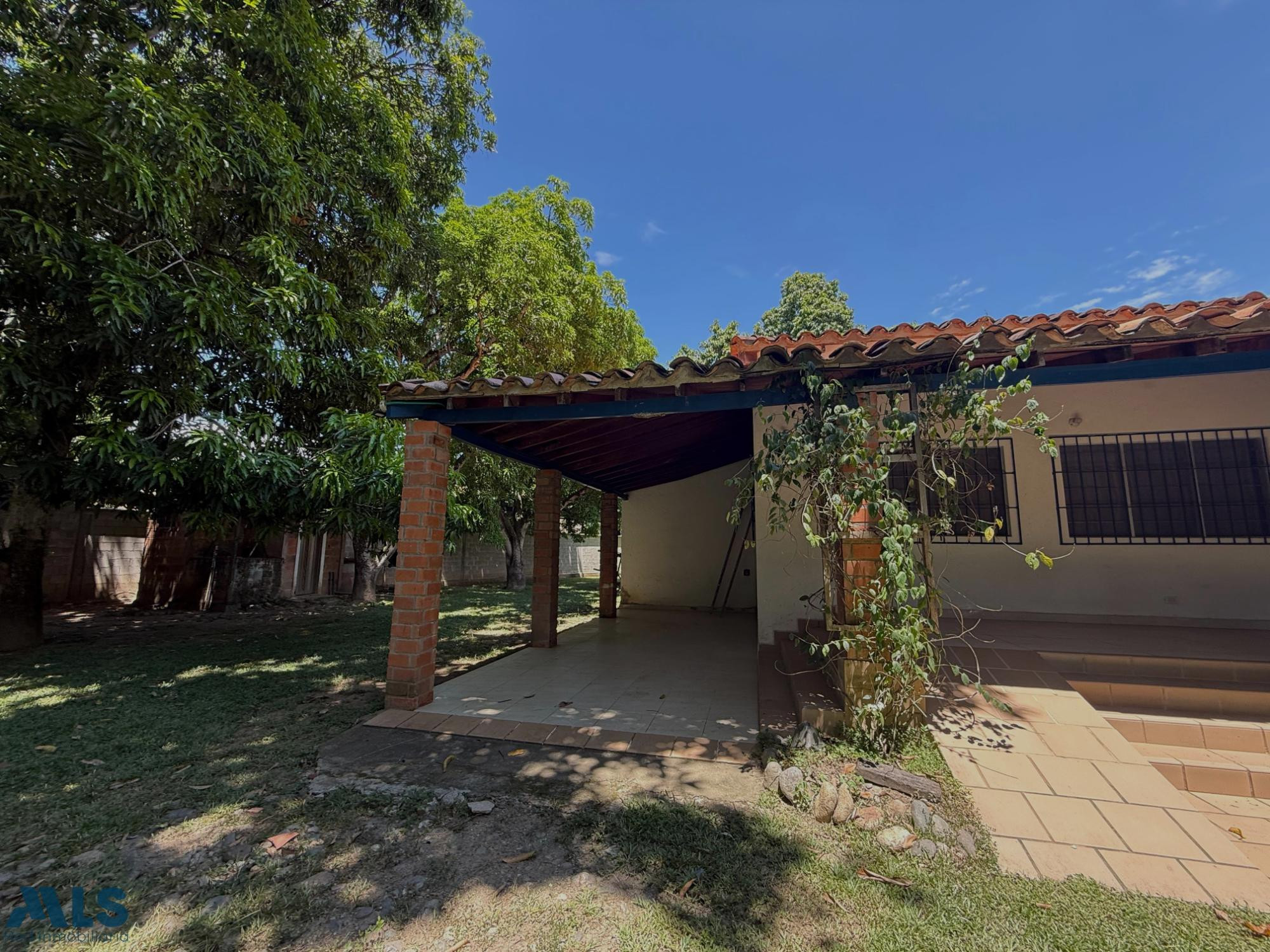 Casa en unidad cerrada Belen la Palma medellin - belen parque