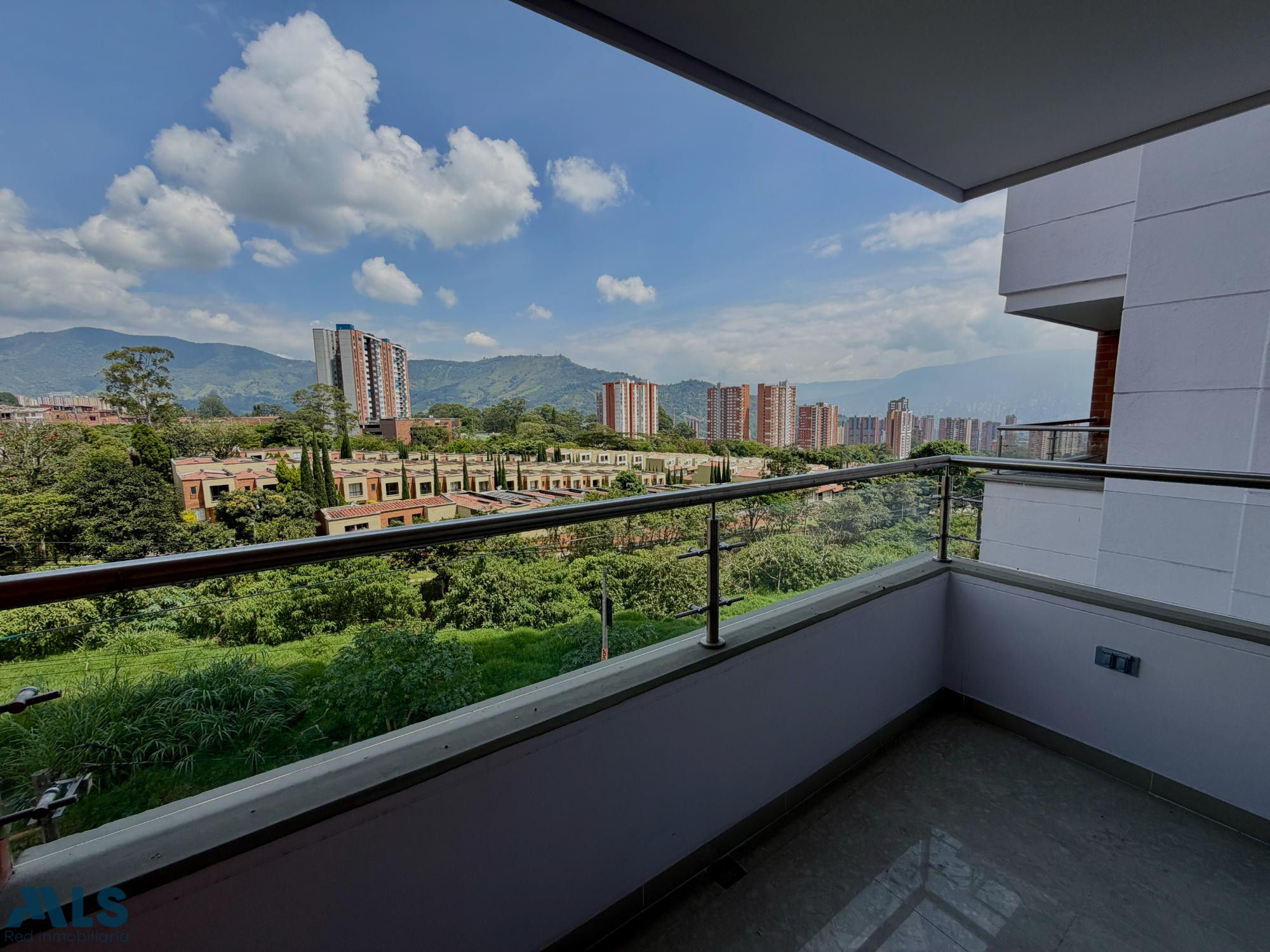 Moderno y amplio Apto disponible en la Estrella la-estrella - casa jardin