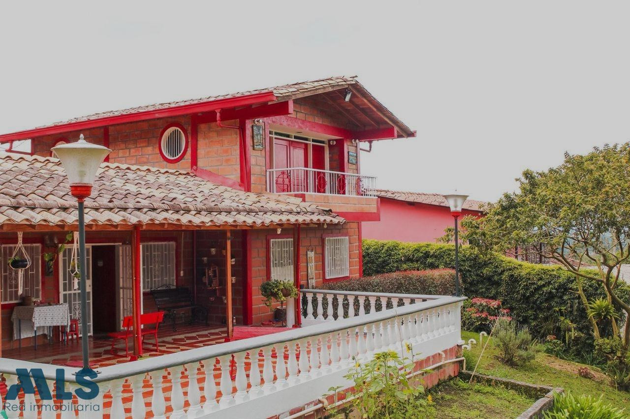 CASA FINCA A SOLO 7 MINUTOS DE LA AUTOPISTA santuario - autopista medellin bogota