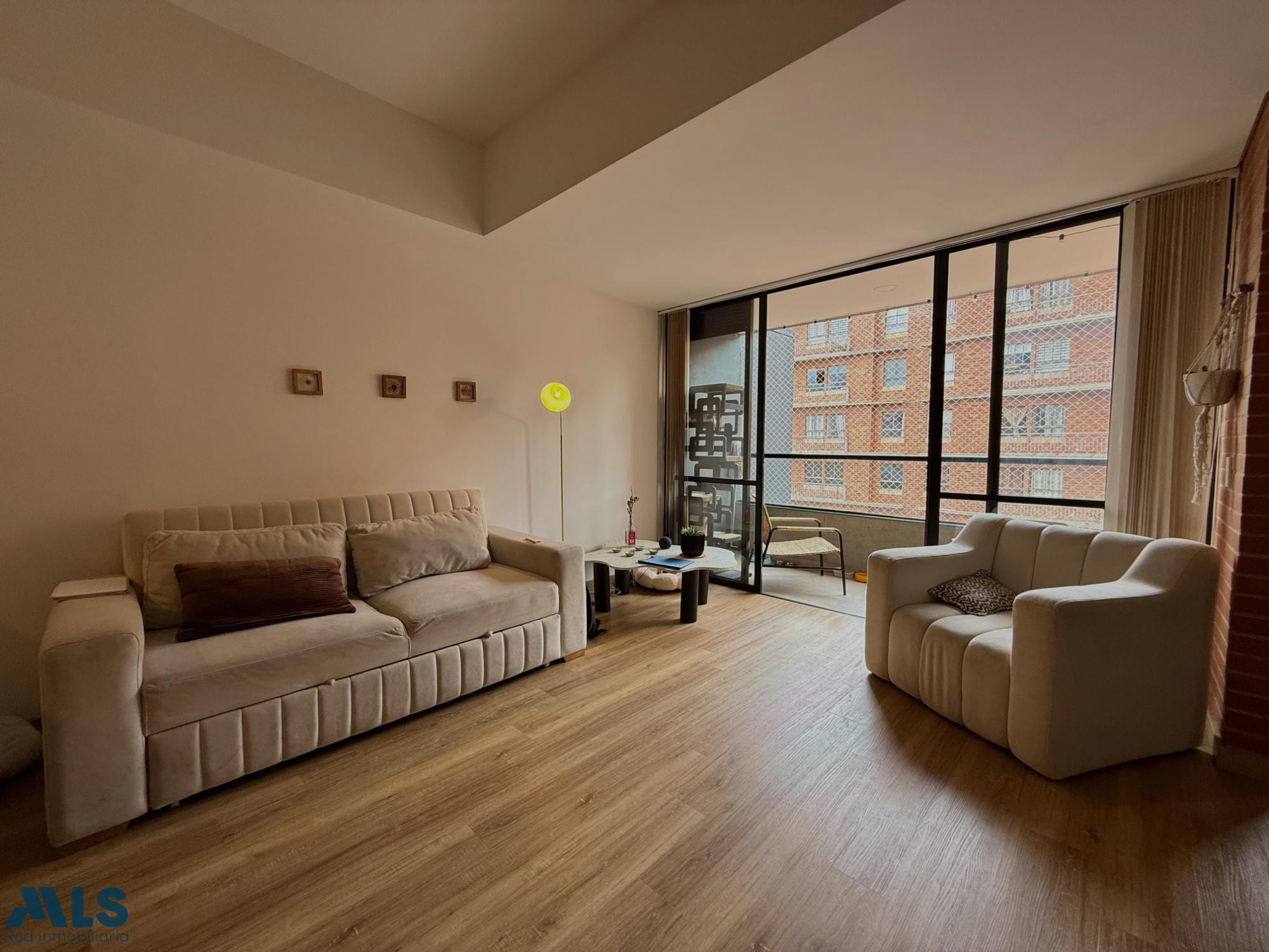 HERMOSO APARTAMENTO EN PARTE PLANA envigado - las casitas