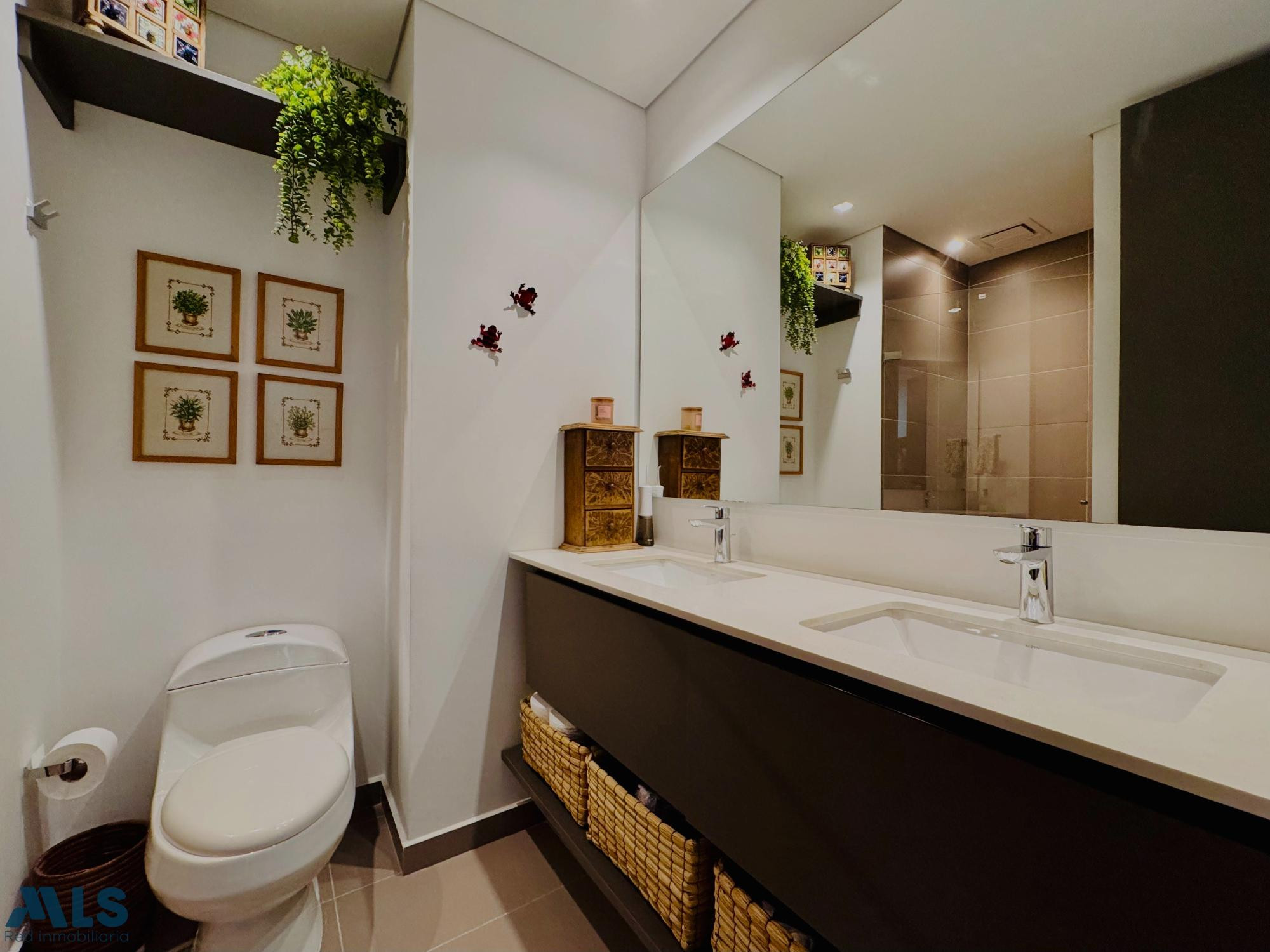 Apartamento de Lujo en Las Palmas con Gran Terraza y 2 Parqueaderos medellin - las palmas