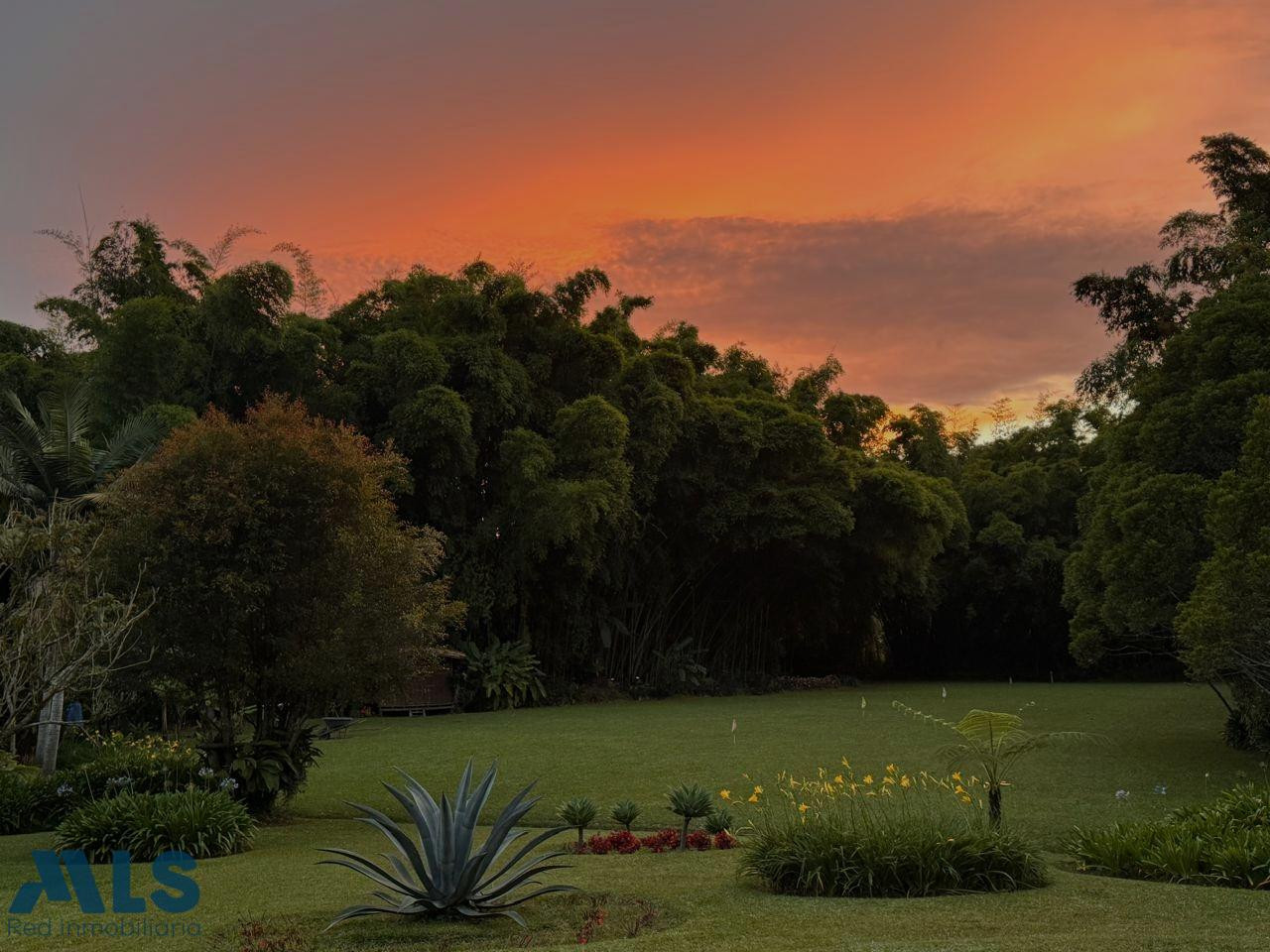 Hermosa Casa Campestre en Parcelacion marinilla - cascajo arriba