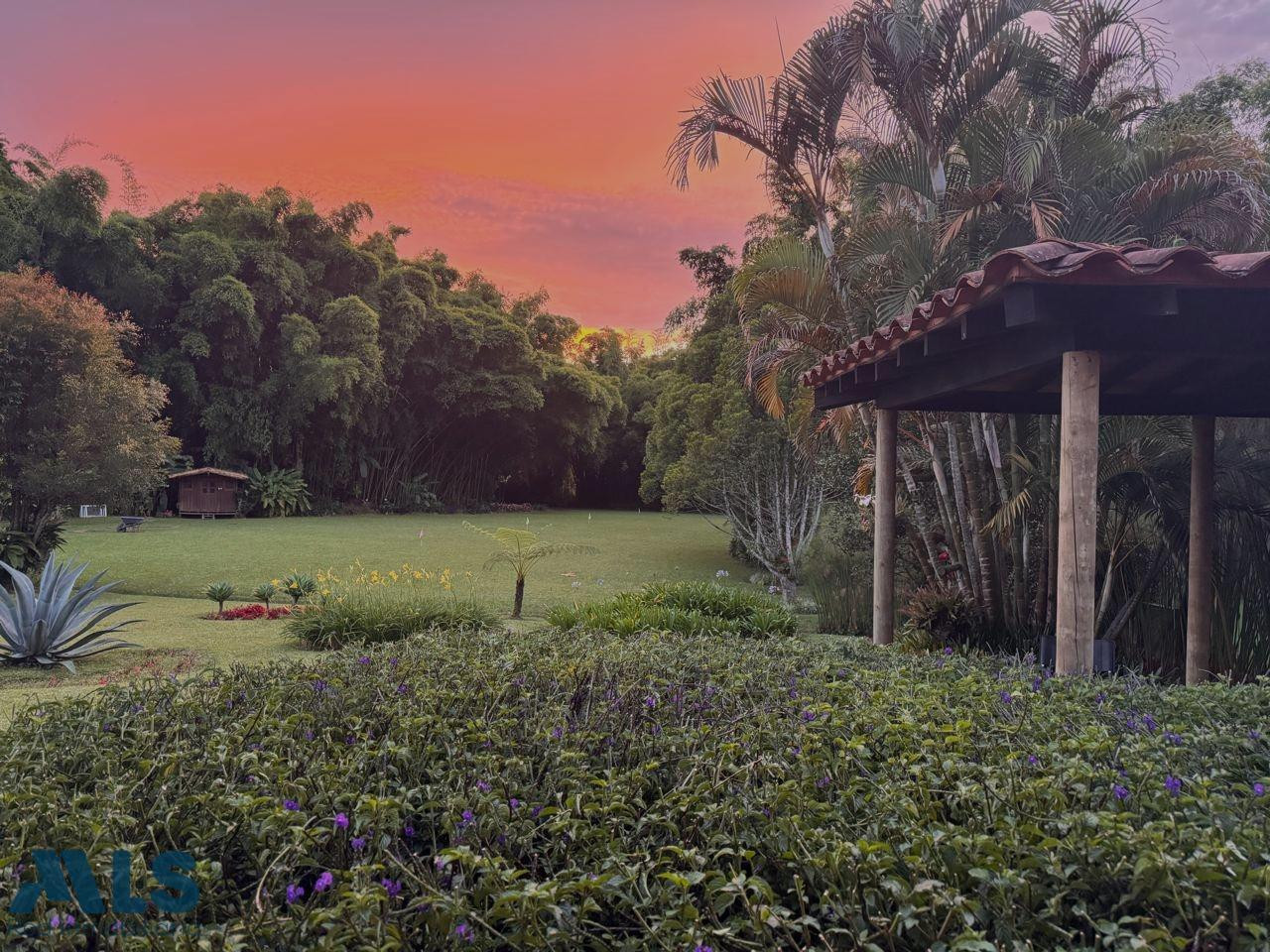 Hermosa Casa Campestre en Parcelacion marinilla - cascajo arriba