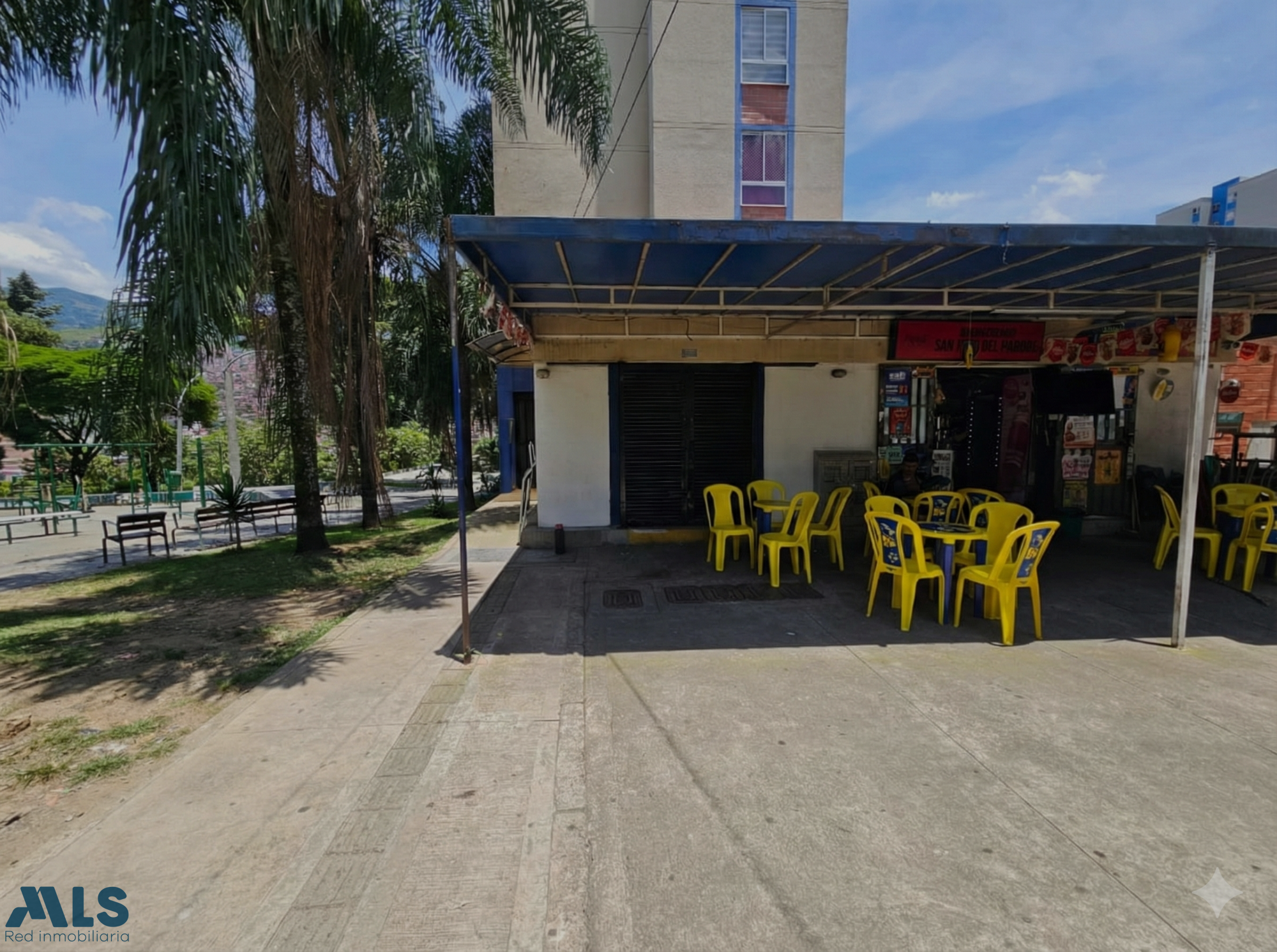 Venta Local cerca al Metro San Javier medellin - el danubio