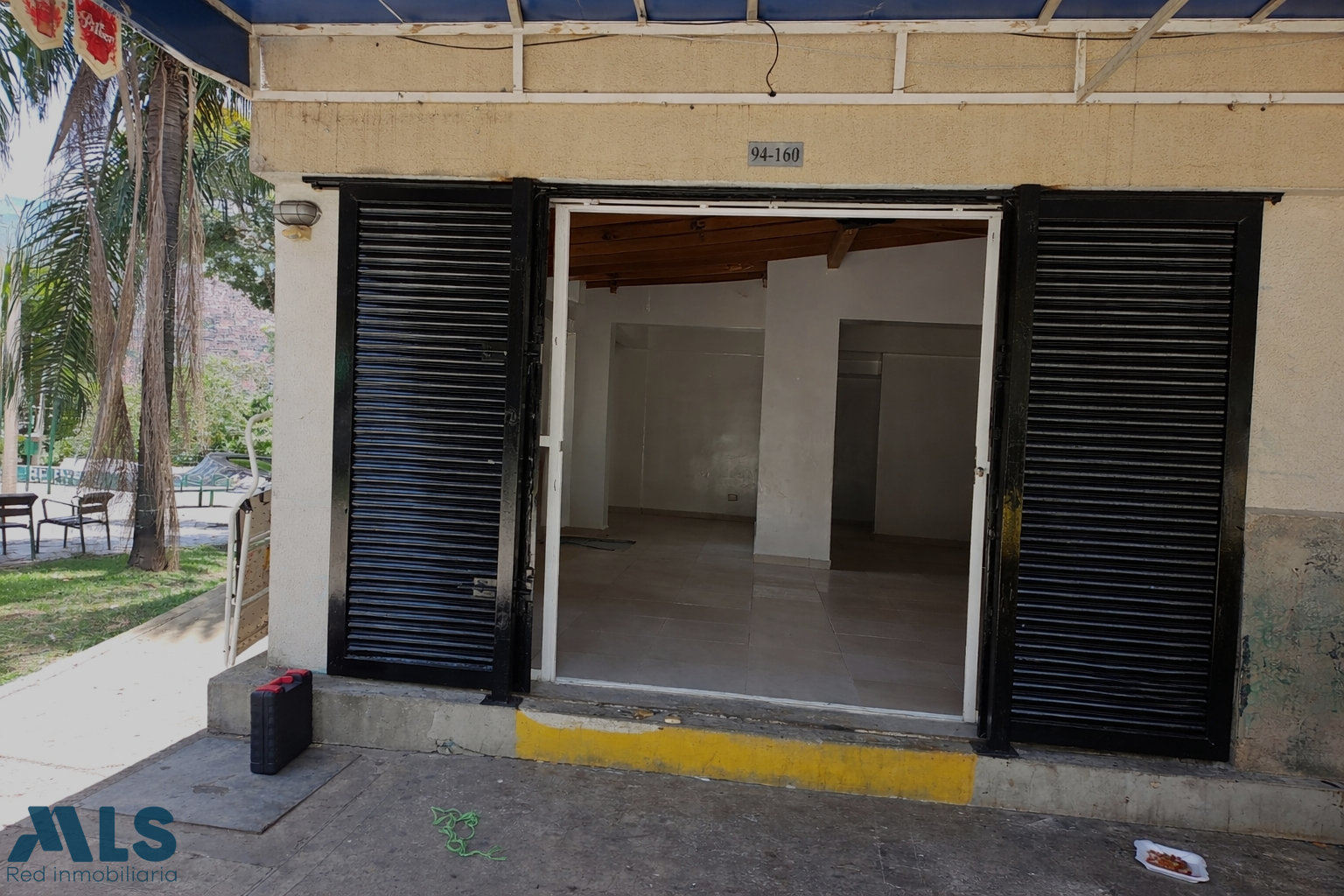 Venta Local cerca al Metro San Javier medellin - el danubio