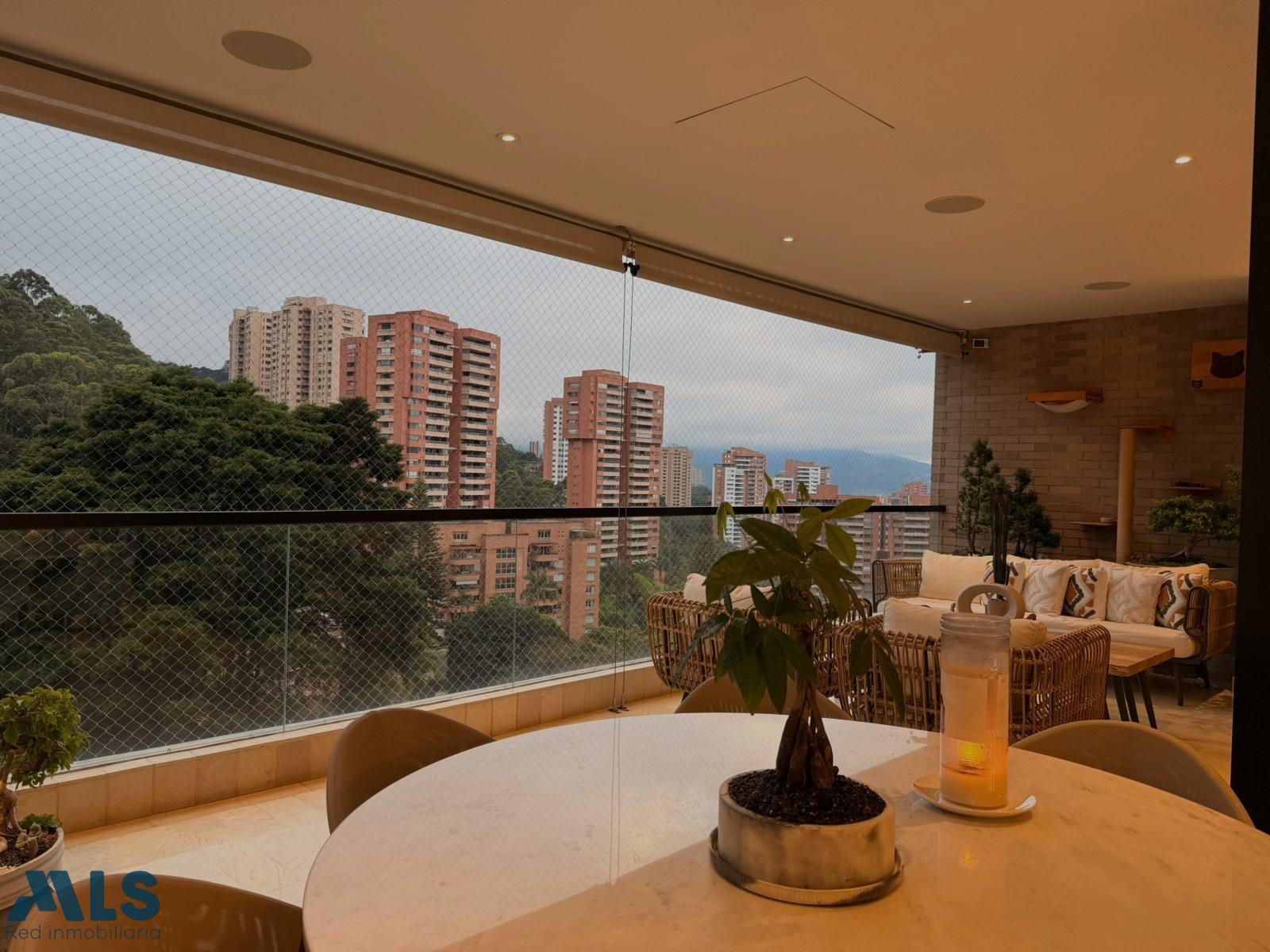 Espectacular Apartamento en La Calera Poblado. medellin - la calera