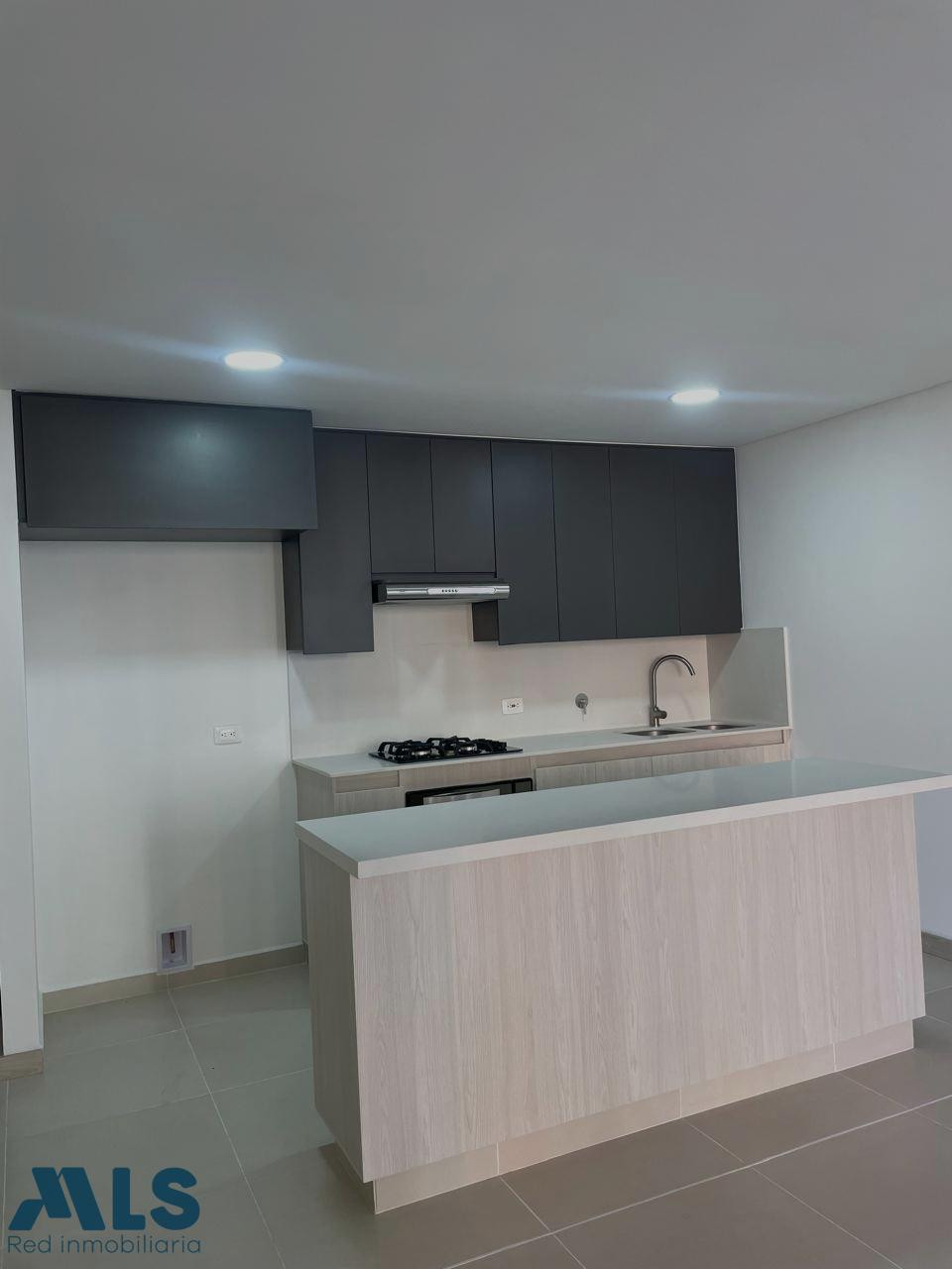 UN BUEN VIVVIDERO, TODO CERCA envigado - loma de los mesa