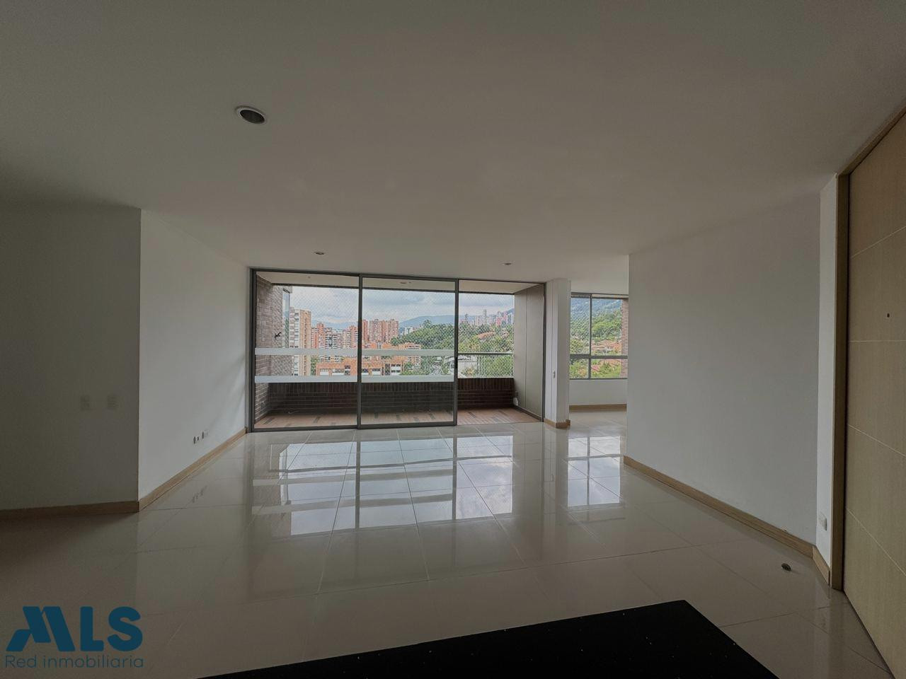 APARTAMENTO EN VENTA envigado - transversal intermedia