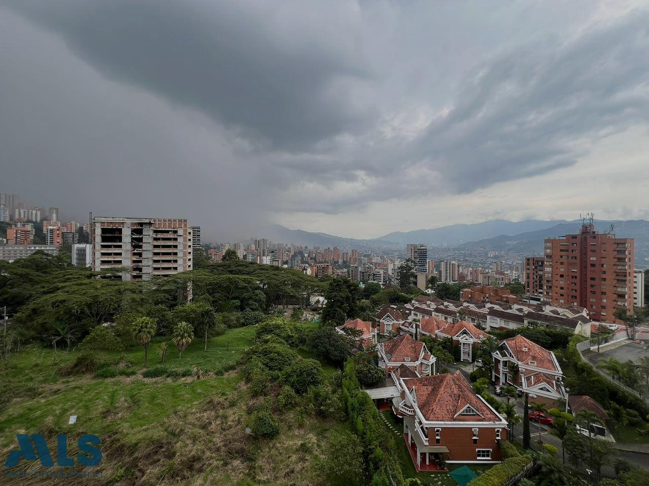 APARTAMENTO EN VENTA EN LAS PALMAS, POBLADO medellin - las palmas