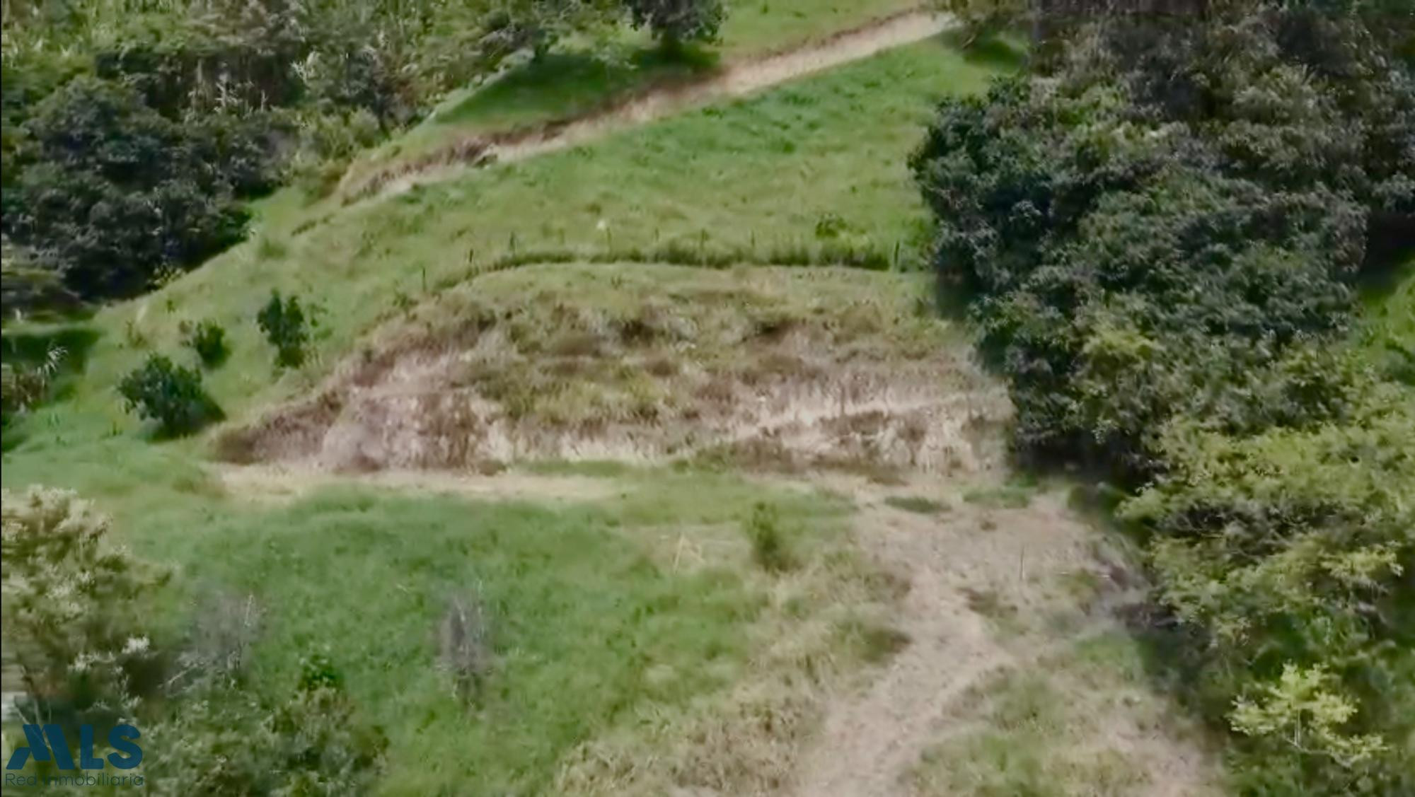 Lotes con explaneación a 5 mins del parque de Girardota! girardota - v la matica parte baja