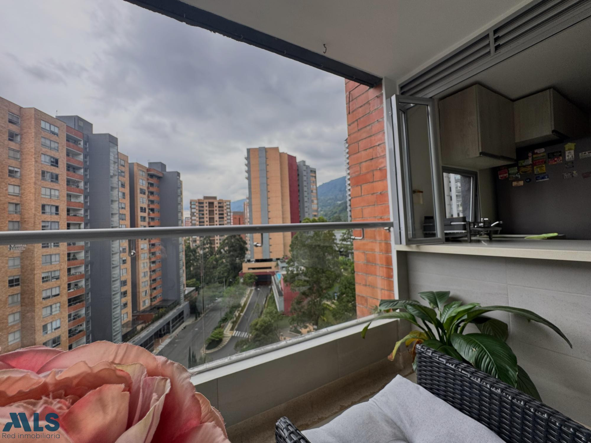 🌿 Vivir en Brujas: amplitud, naturaleza y ubicación privilegiada envigado - loma de las brujas