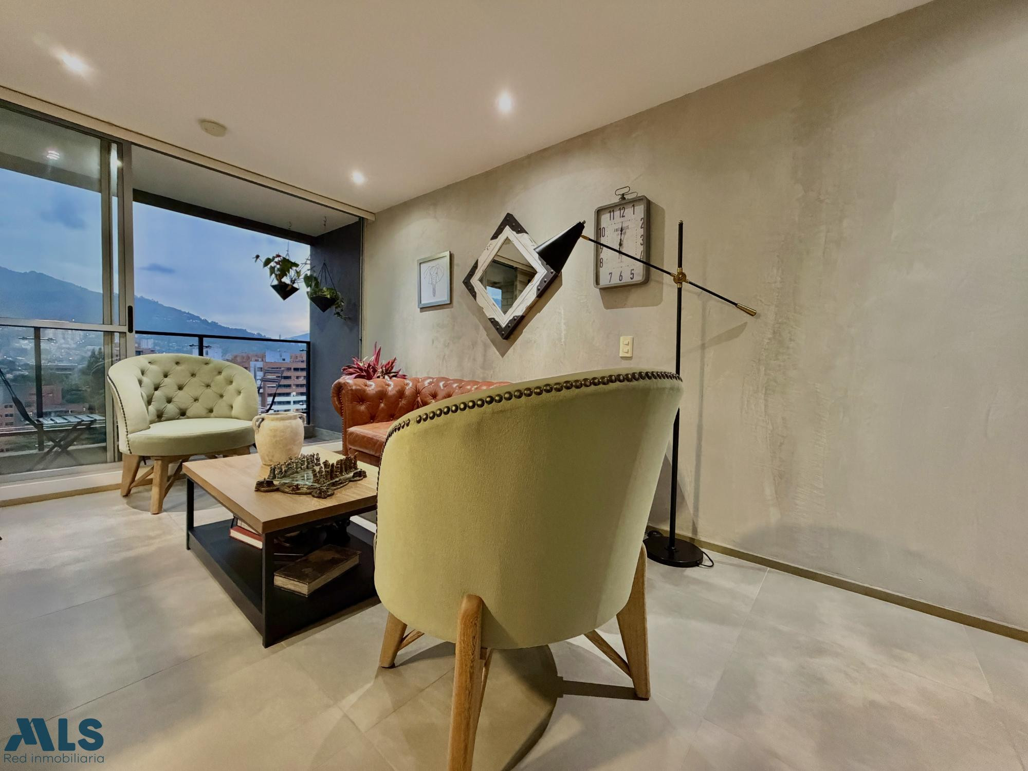 APARTAMENTO MODERNO EN VENTA EN LOMA EL ESMERALDAL envigado - el esmeraldal