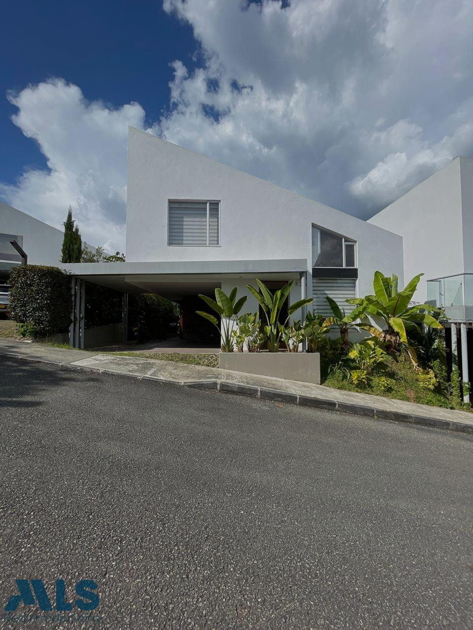 En venta casa en unidad cerrada en el Retiro el-retiro - v la maria