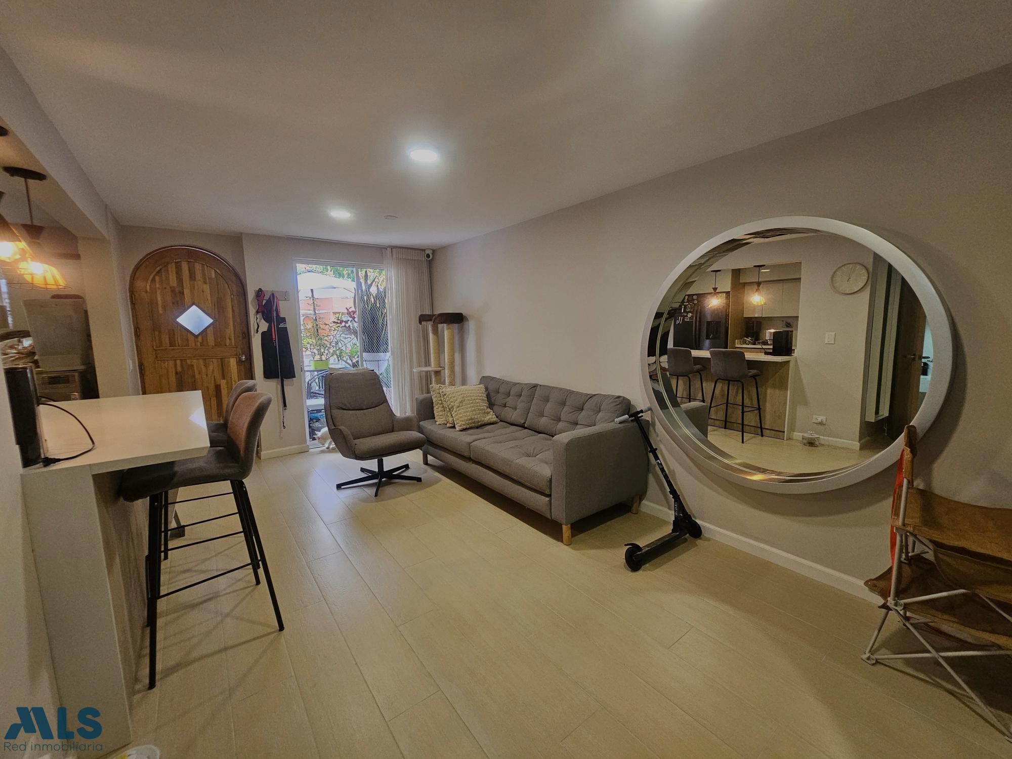 Hermosa casa remodelada en la mota medellin - la mota