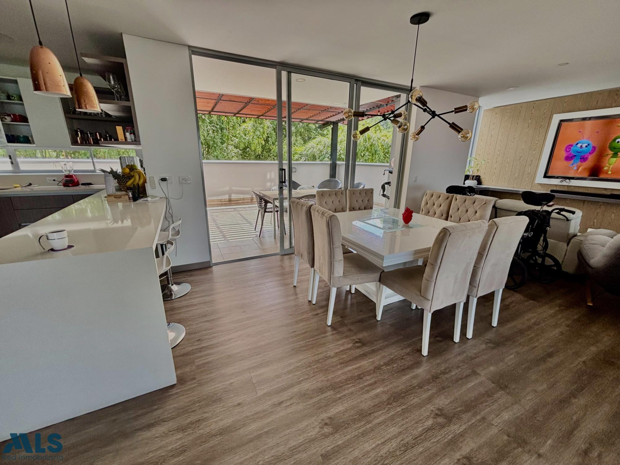 Vive el lujo y la tranquilidad en un solo lugar envigado - loma de benedictinos