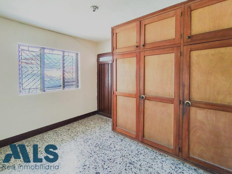 CASA AMPLIA EN EL SECTOR DE CAMPO VALDES medellin - campo valdes no 2