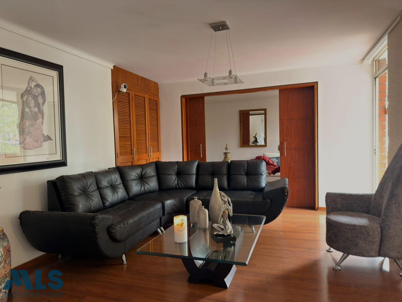 Amplio, original, tradicional, grande medellin - altos del poblado