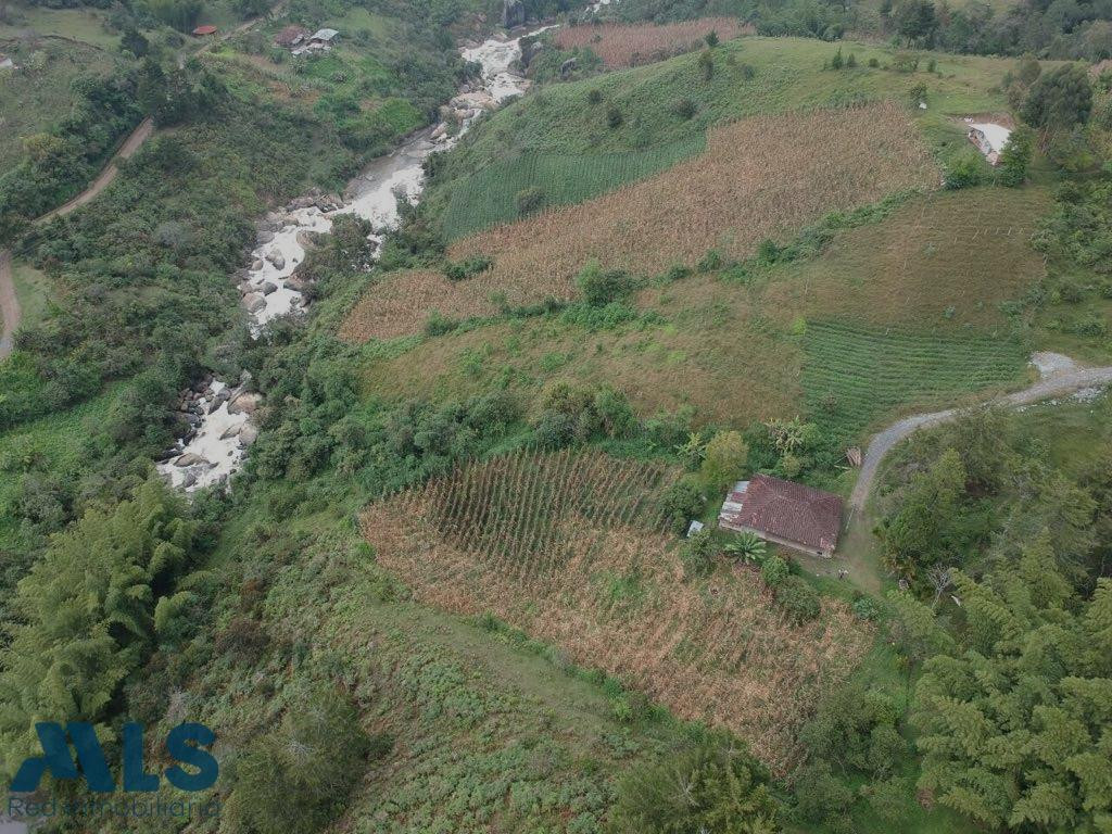 Finca en venta en Marinilla, sector Salto Arriba. marinilla - cascajo arriba