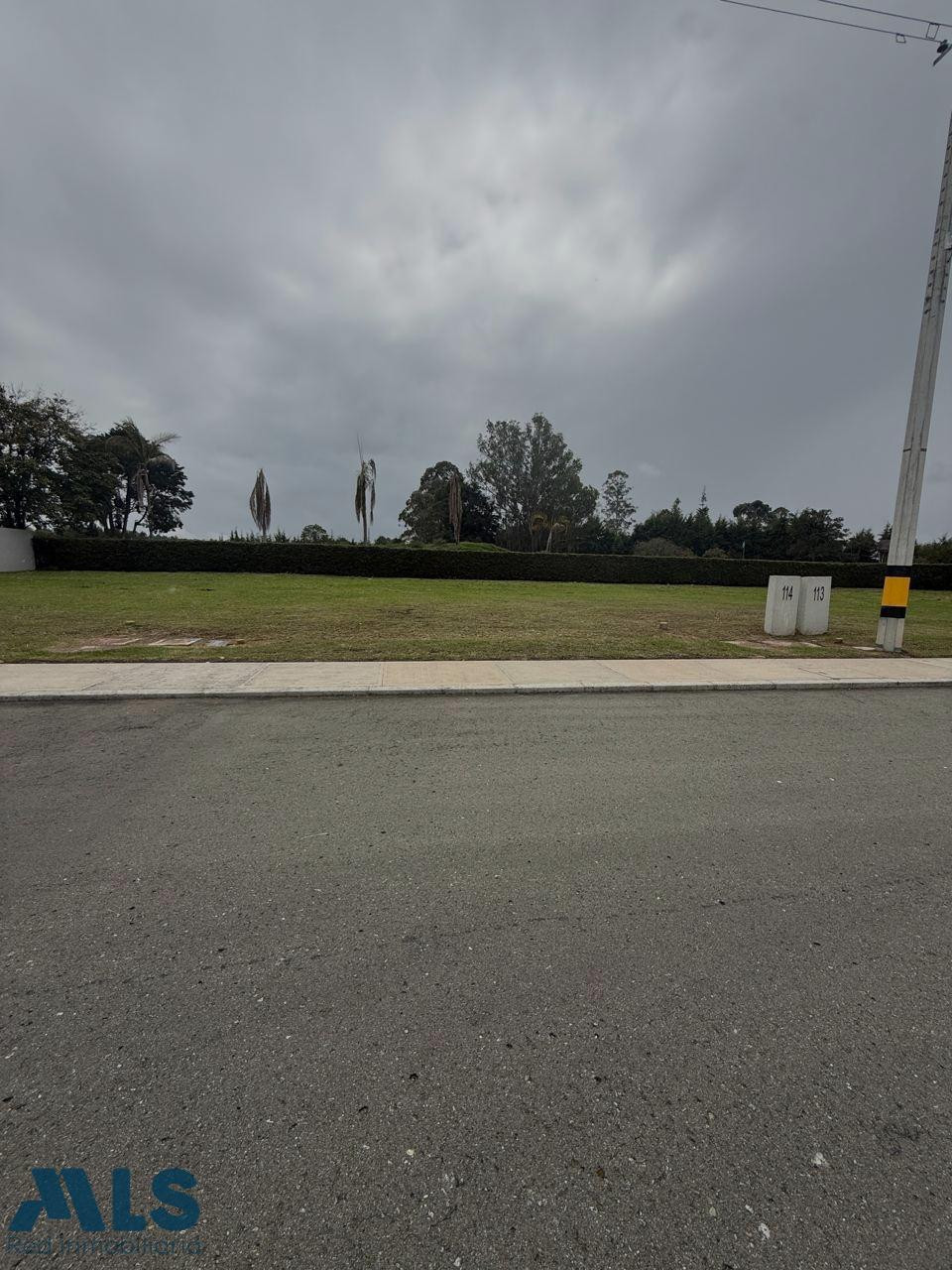 se vende hermosos lote para construcción de bodega rionegro - v barro blanco