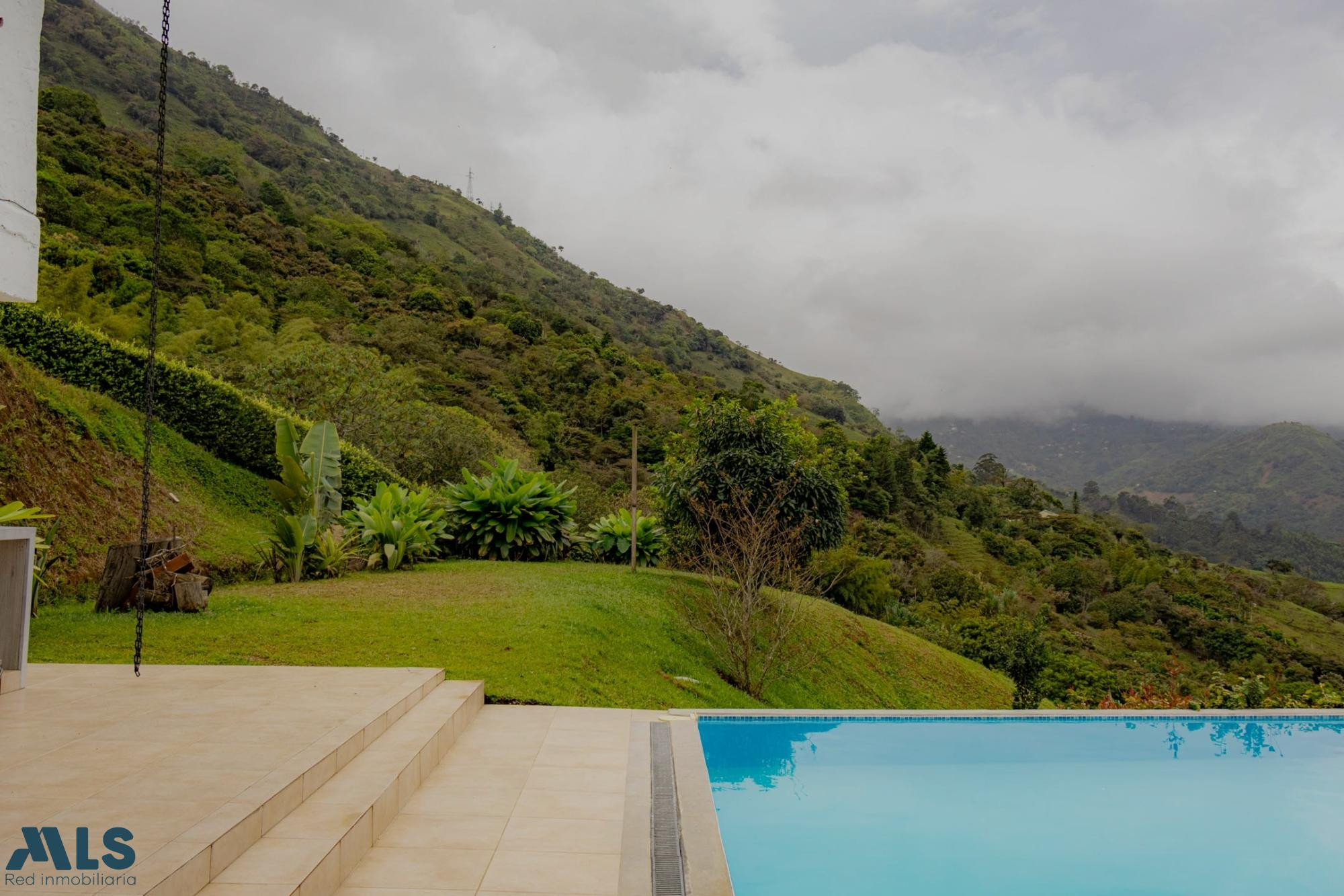 FINCA A 40 MTS DE MEDELLIN, BARBOSA,VEREDA ISAZA barbosa - v isaza