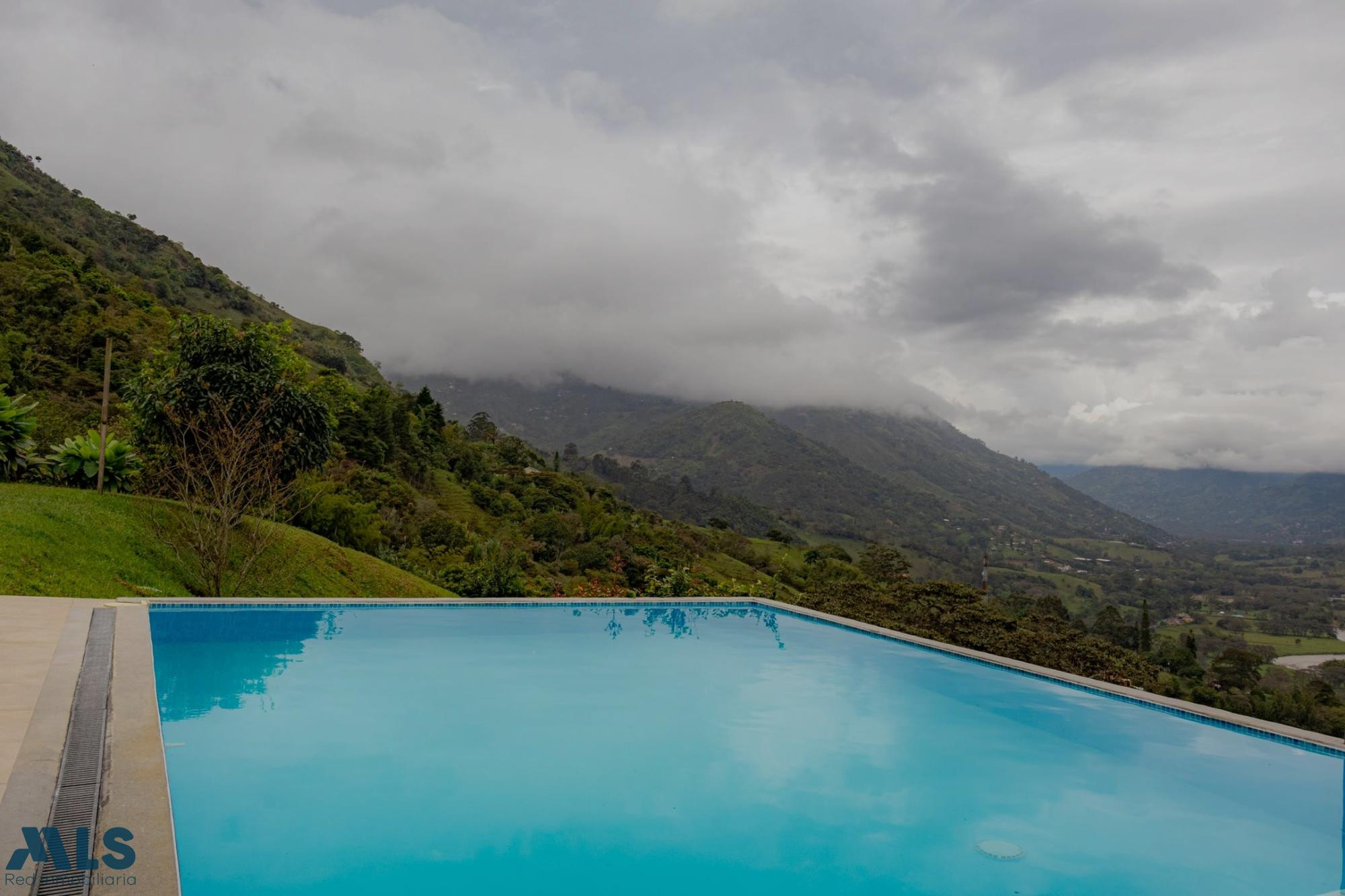 FINCA A 40 MTS DE MEDELLIN, BARBOSA,VEREDA ISAZA barbosa - v isaza