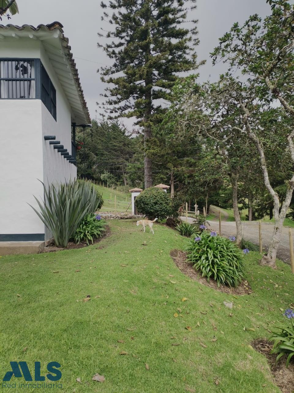 SE VENDE HERMOSA FINCA EN EL RETIRO el-retiro - v el chuscal