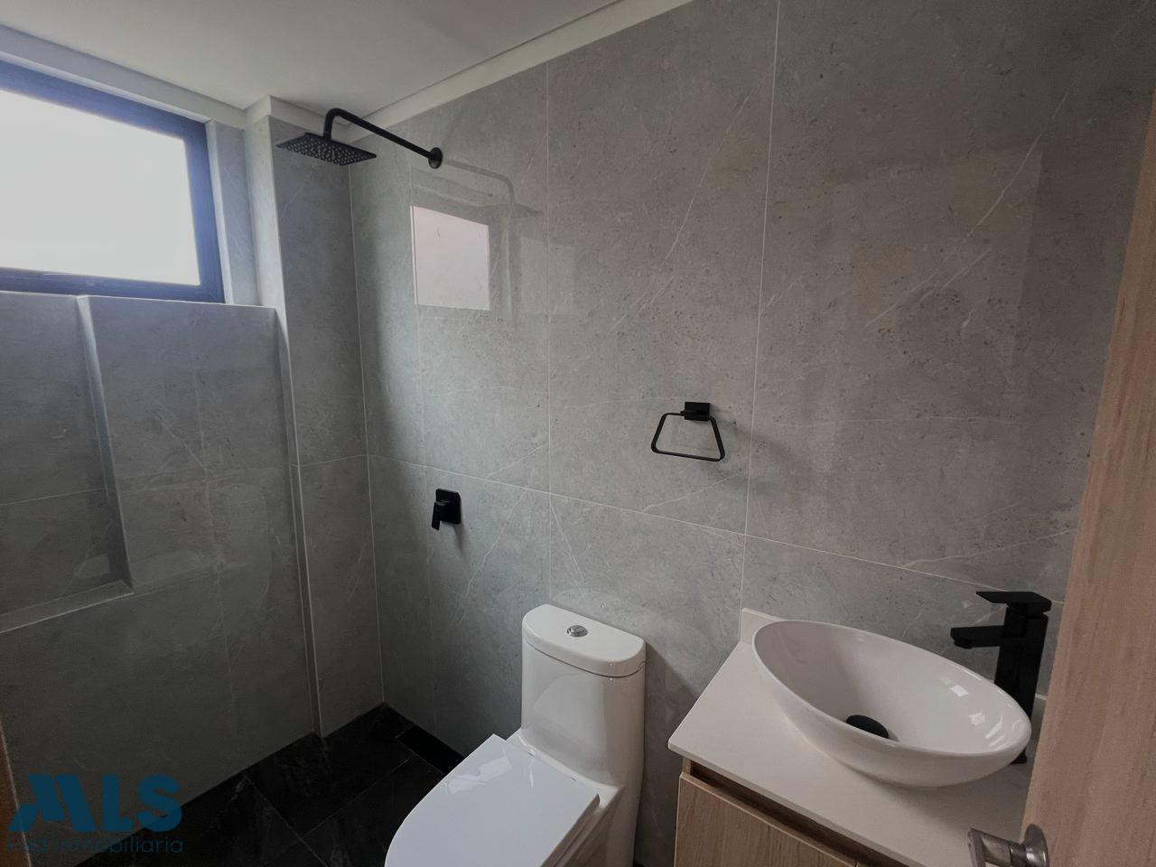 hermosa casa en el retiro para estrenar el-retiro - puro cuero