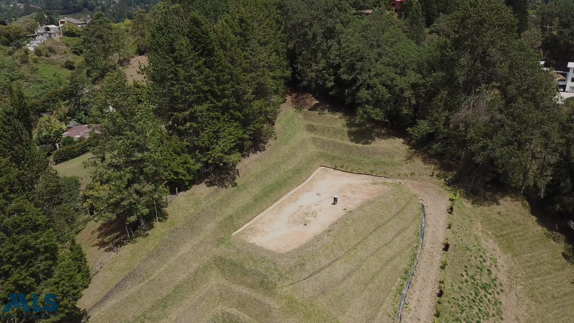 LOTE EN VENTA EN GUARNE CON LINDA VISTA guarne - vereda la clara